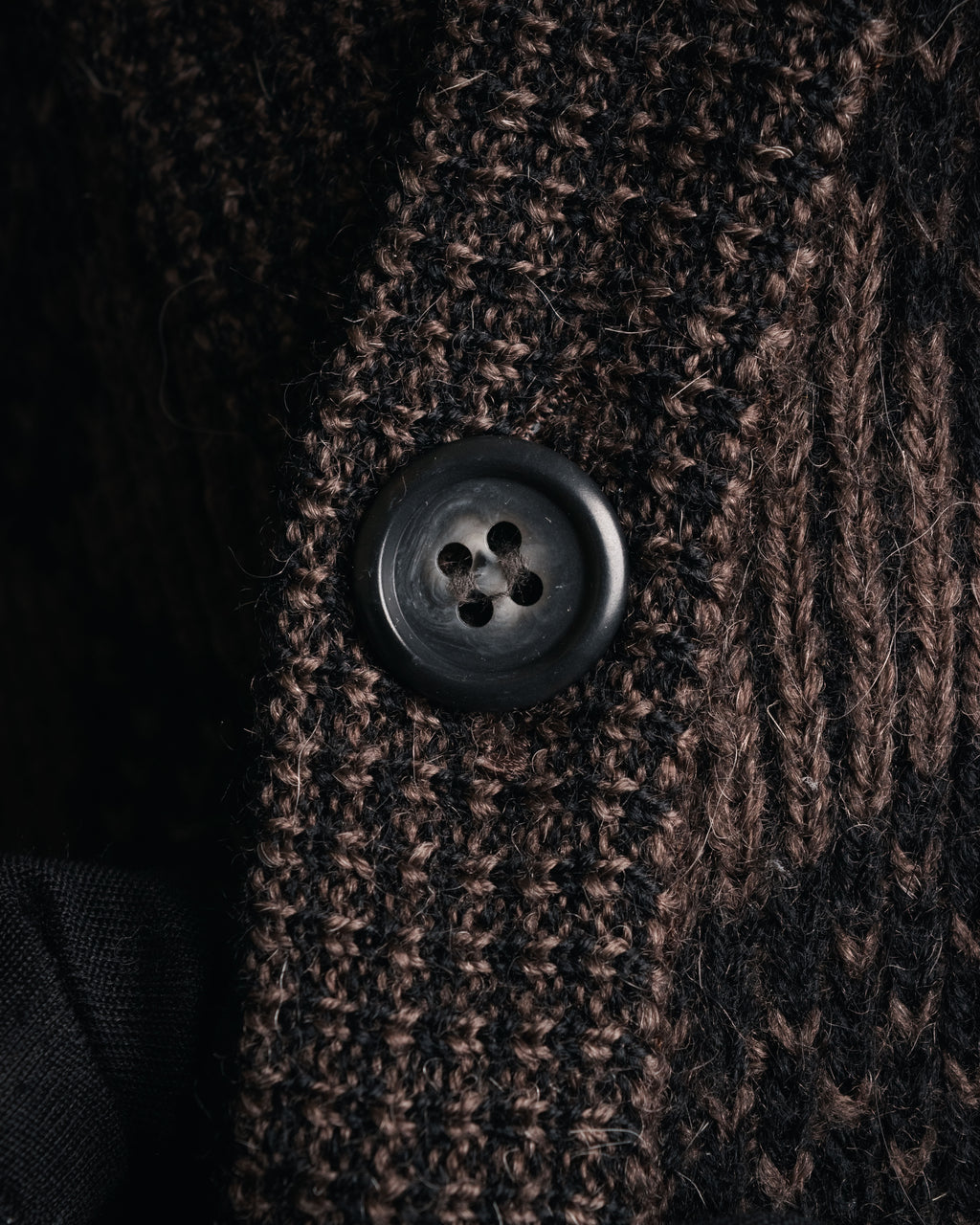 “Yves Saint Laurent” 80’s-90’s geometric knit cardigan