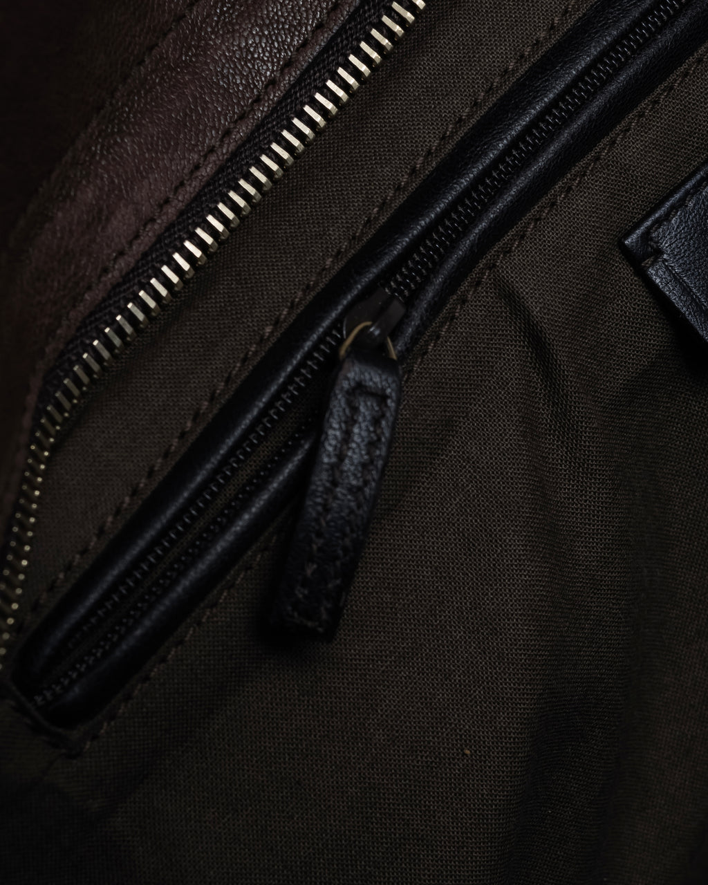 "YVES SAINT LAURENT" 11'year-12'year Chic Gabas leather bag