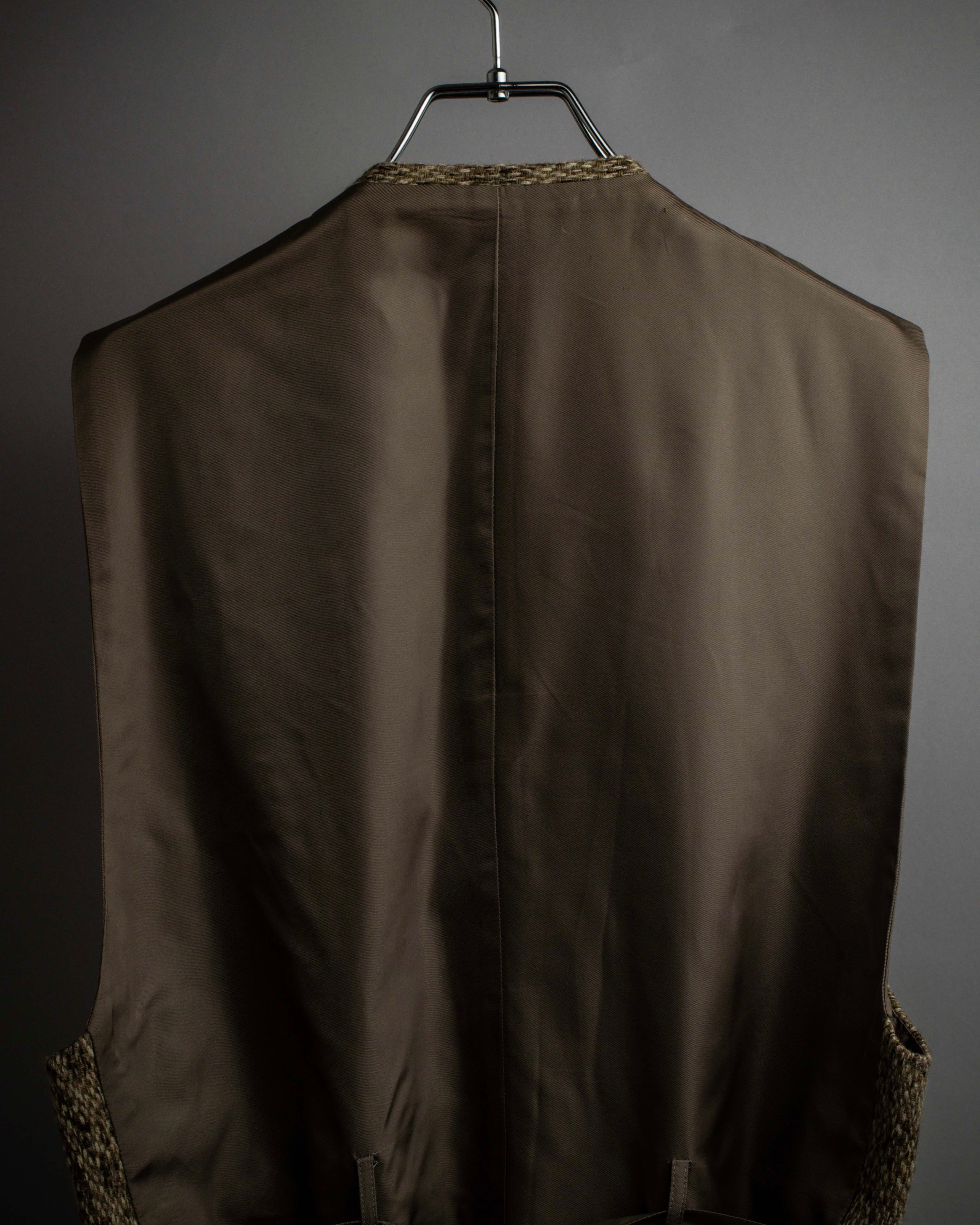 "ISSEY MIYAKE" Brushed texture 5-buttons vest