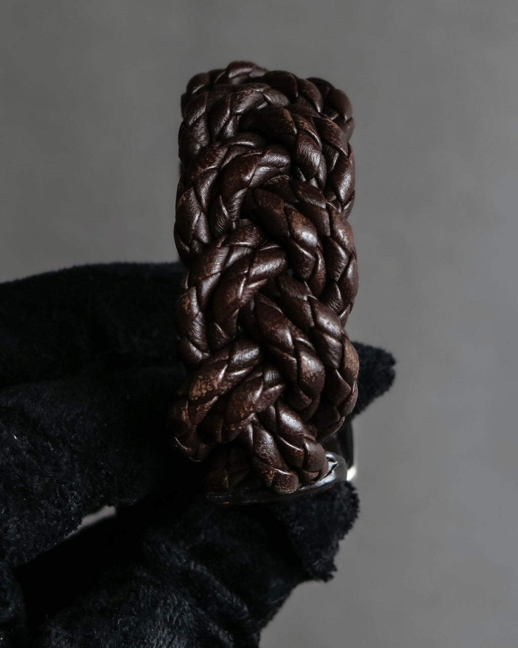 "Vintage intrecciato double buckle leather bracelet"