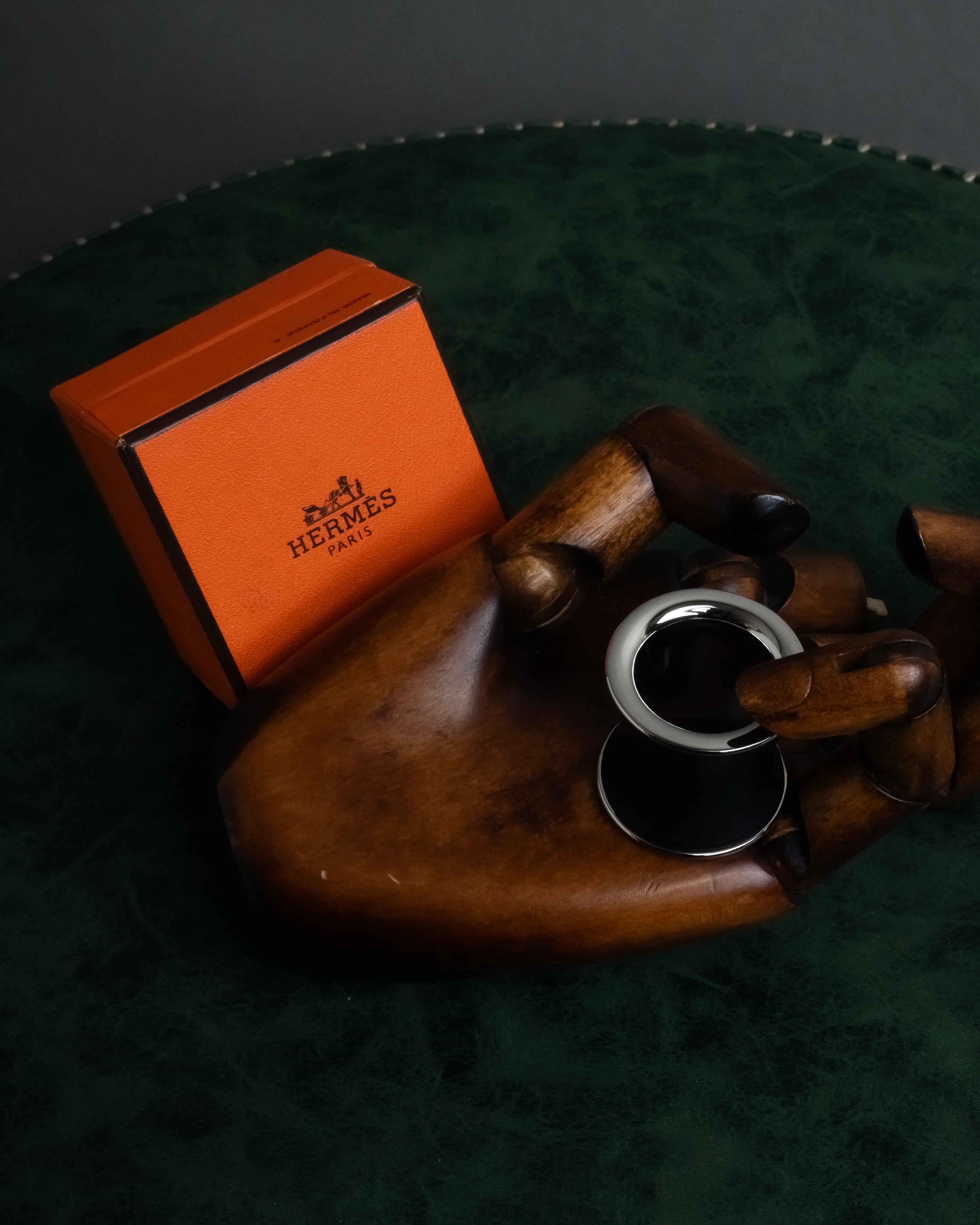 "HERMES" Drum-shaped calf leather scarf ring
