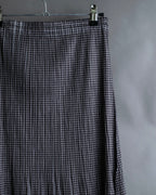 "PLEATS PLEASE ISSEY MIYAKE"
Gingham check sheer combination pleated skirt