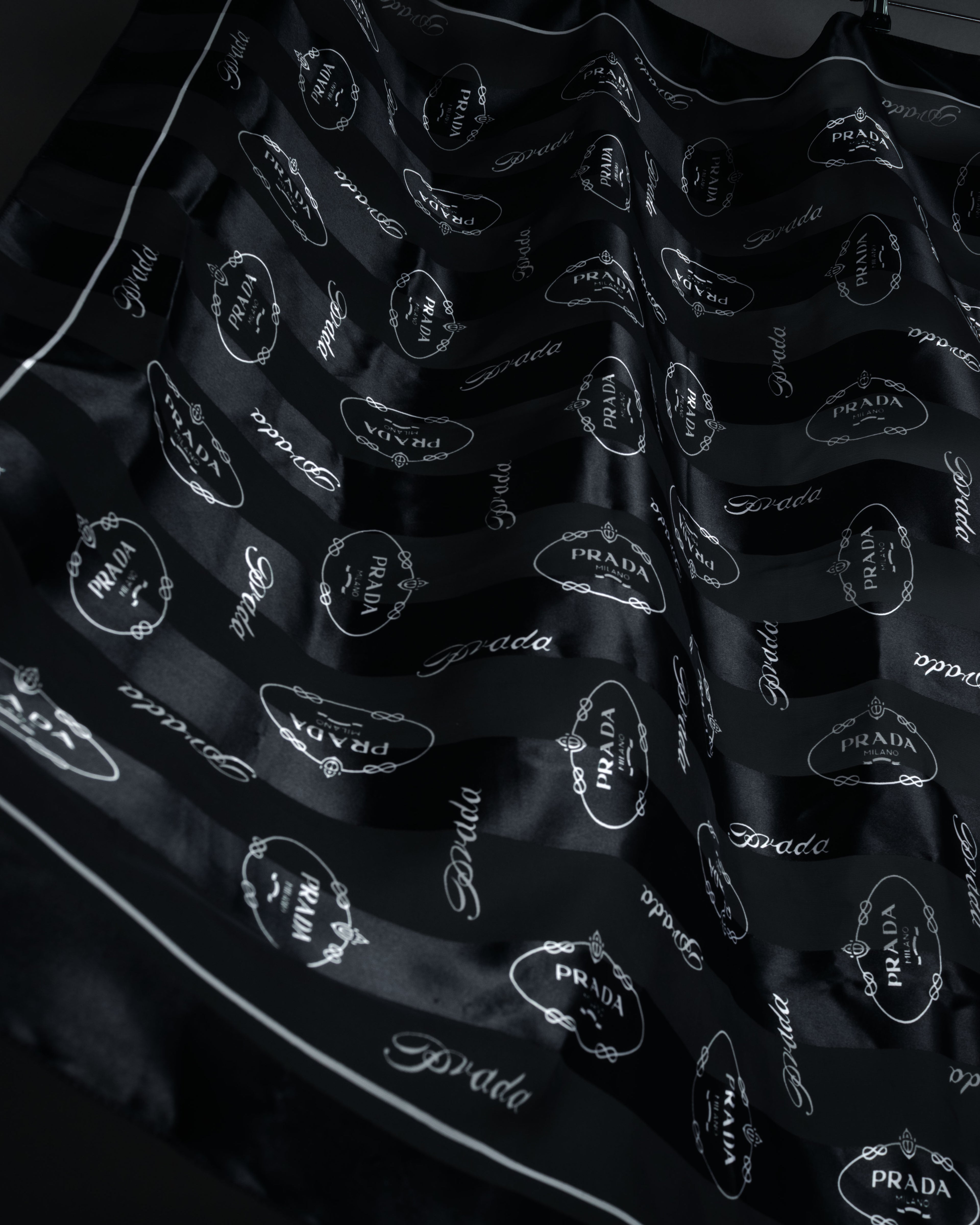 “PRADA” 2000’s Logo large scarf