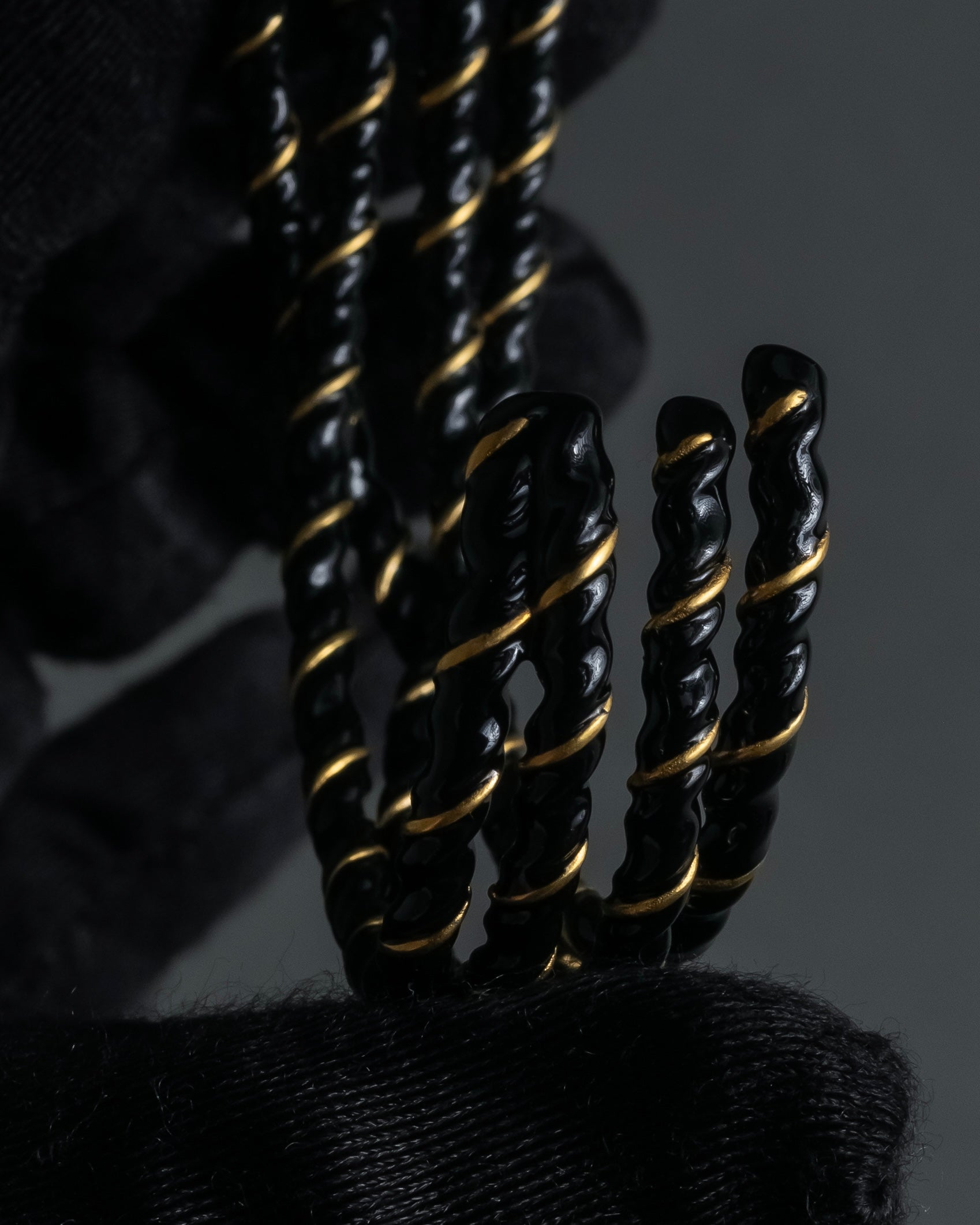 "MAISON MARGIELA" Twisted cord design brass bangle