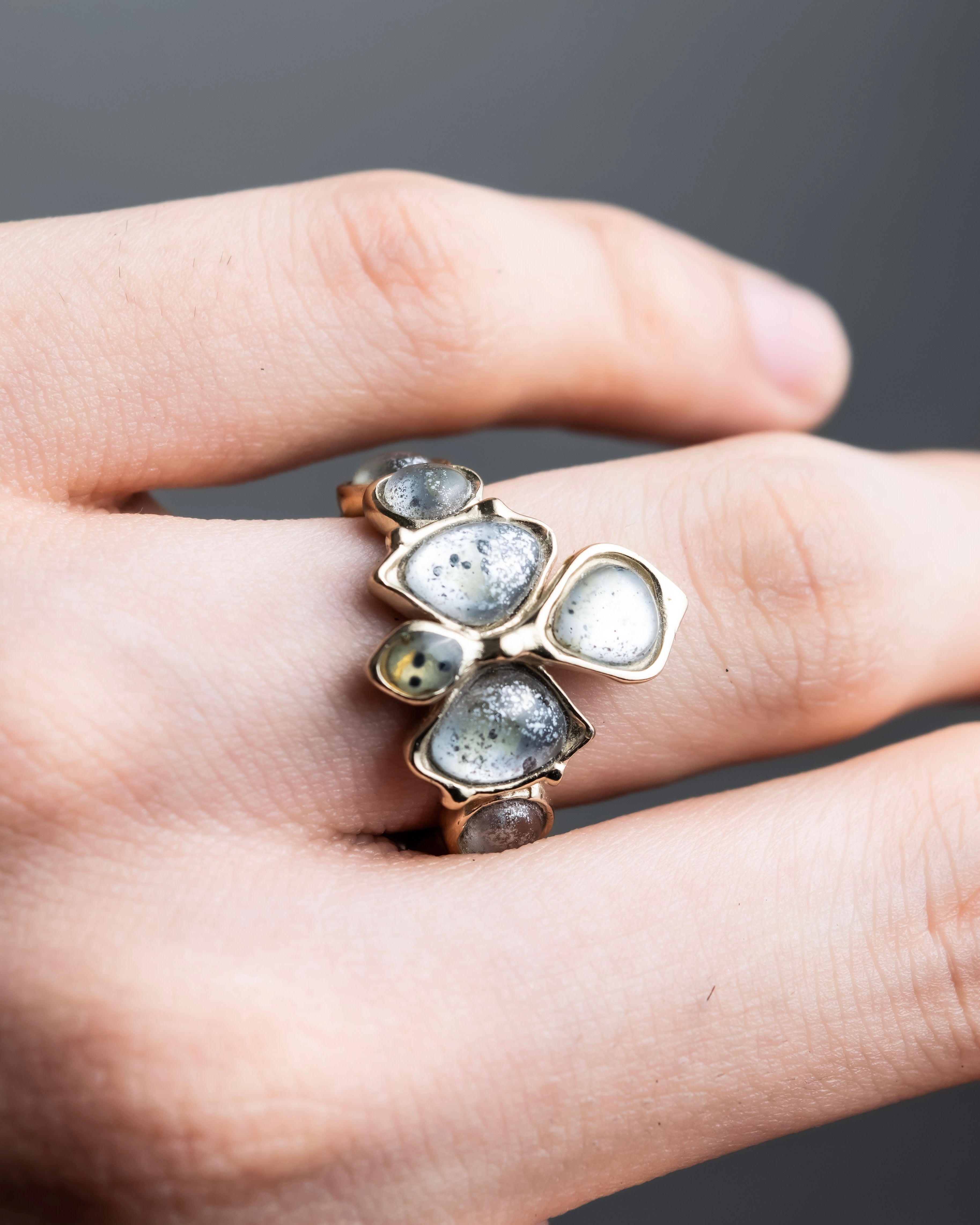 "CHANEL" Mysterious details stone ring