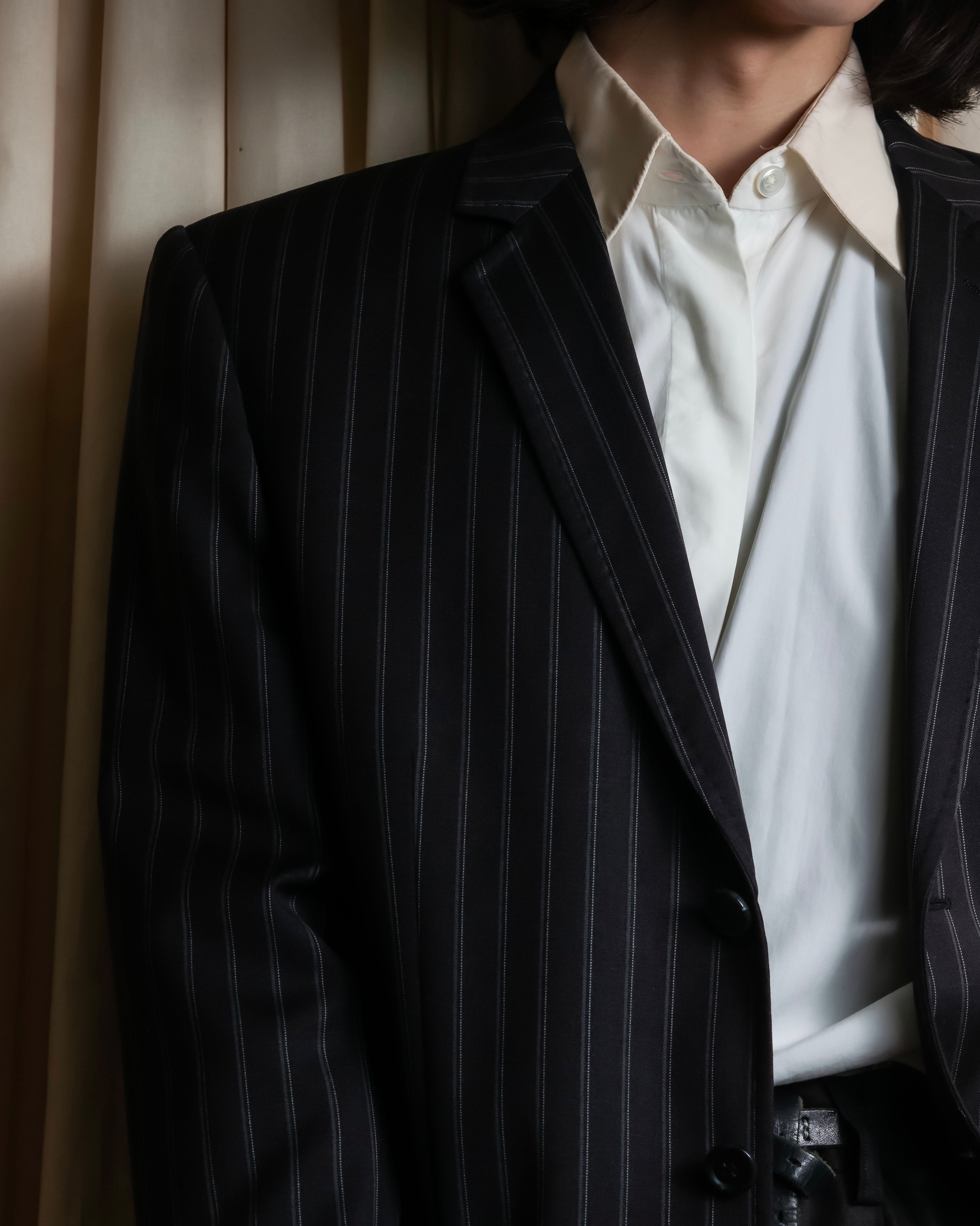 "Dolce & Gabbana" Pinstripe vertical lines emphasized tailored jacket