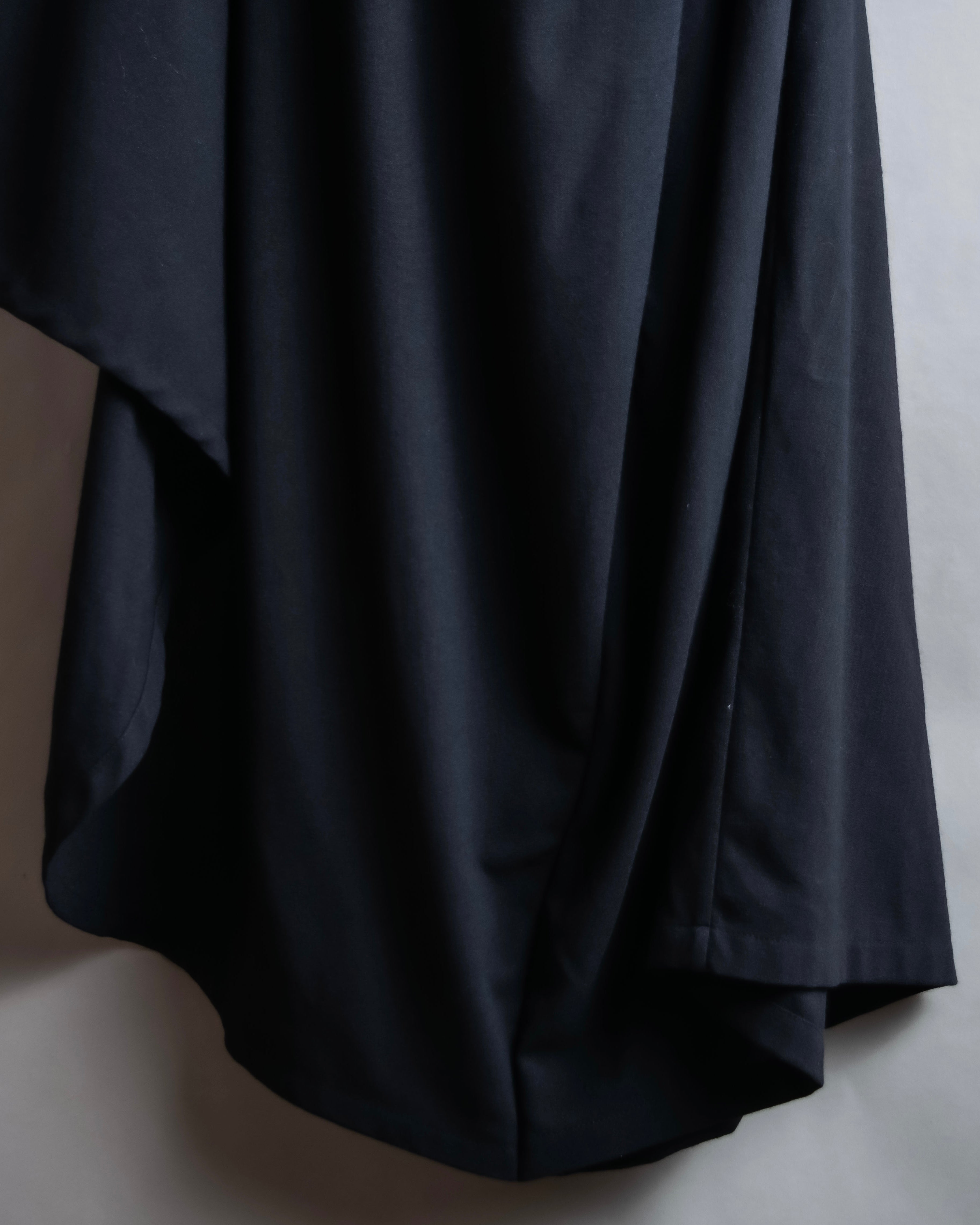 "ANN DEMEULEMEESTER" Cape draping docking design zipper sleeveless dress