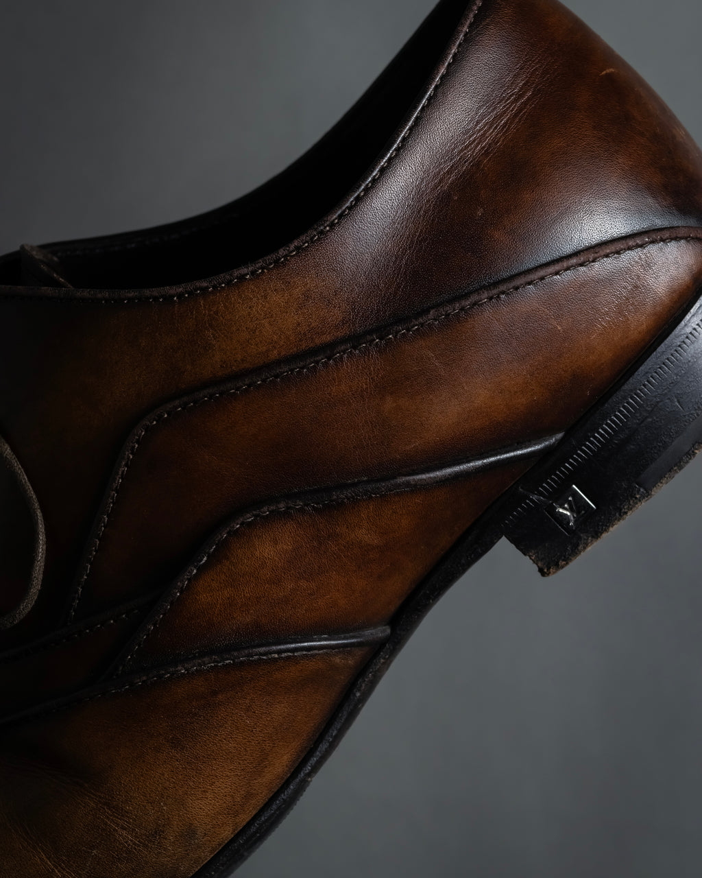 "LOUIS VUITTON" Layered panel design leather shoes