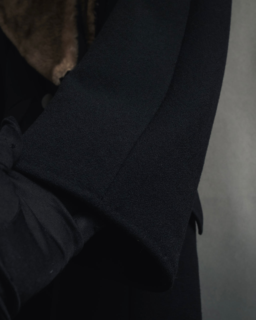 -SPECIAL- "Max Mara"
90’s Detachable fur collar virgin wool long coat