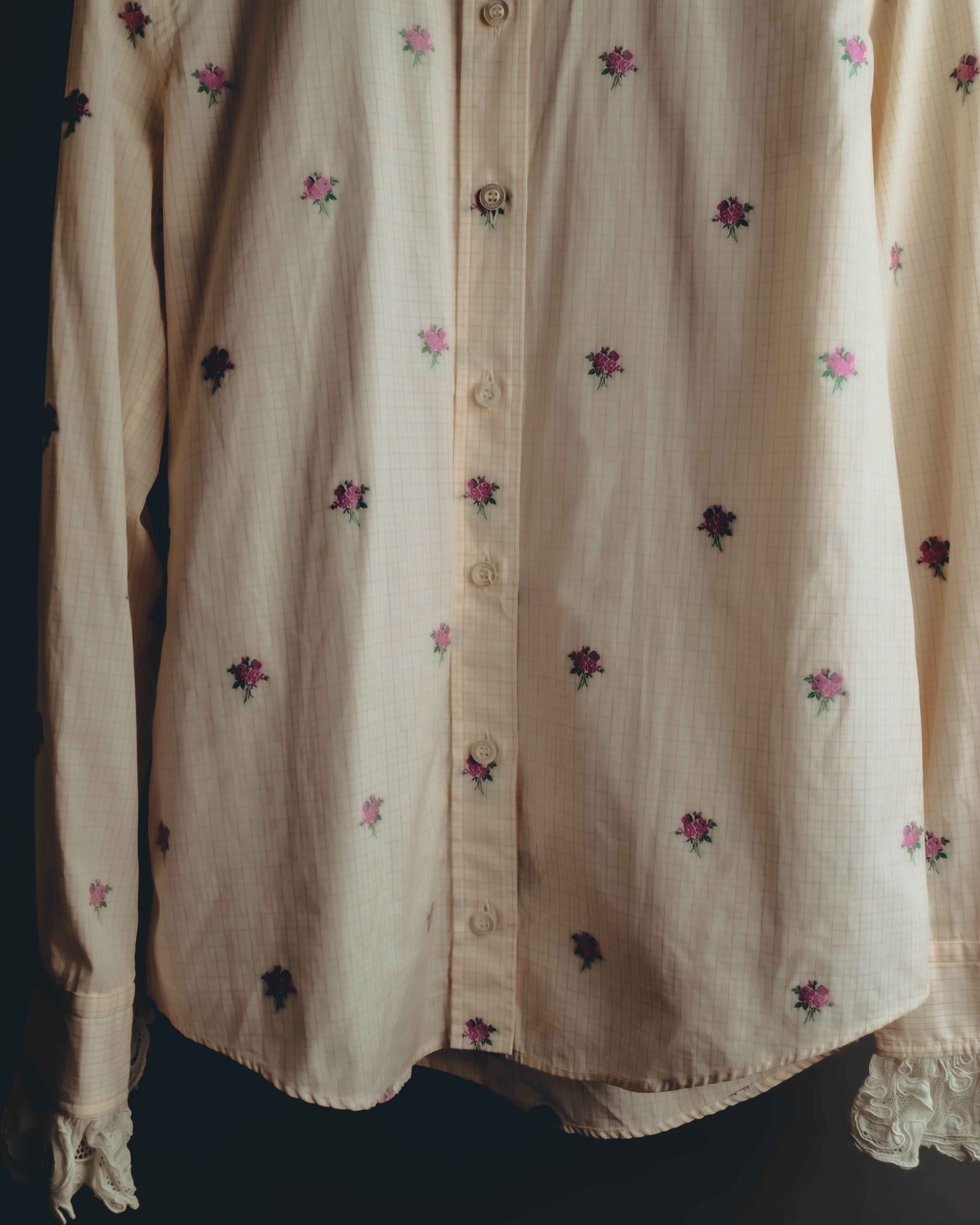 "GUCCI" 2010's-20's Romantic embroidered lace blouse