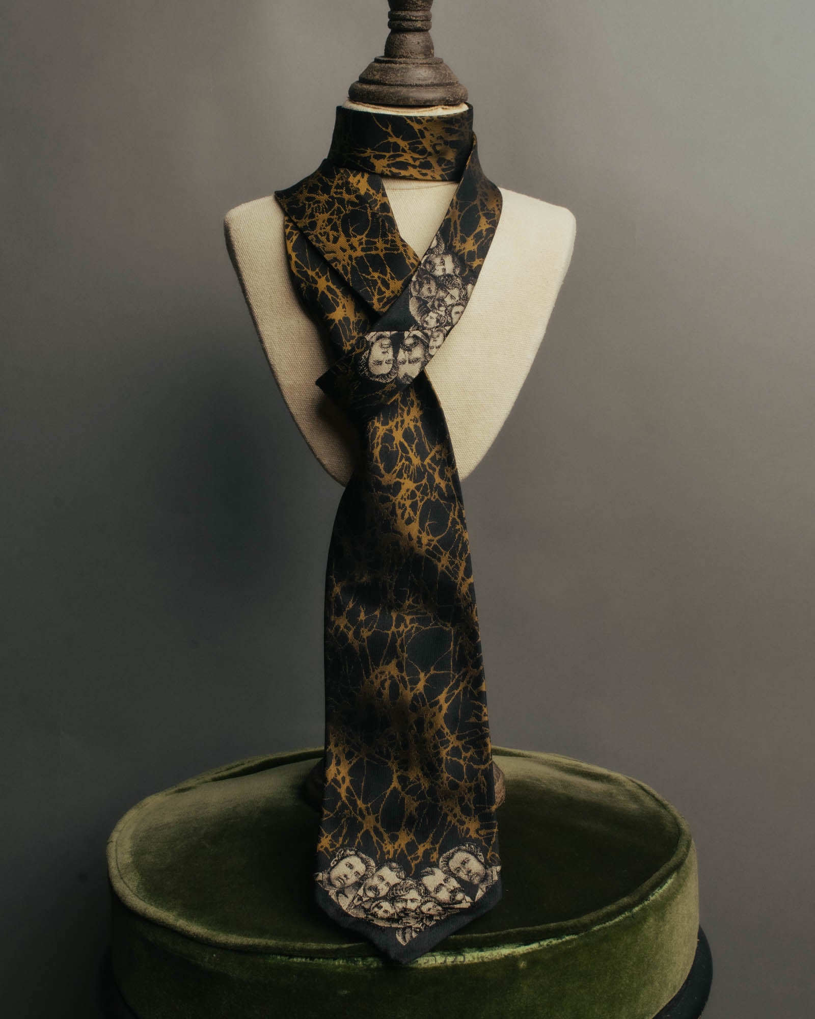 "Jean Paul Gaultier" 90's-00's Portrait jacquard silk necktie