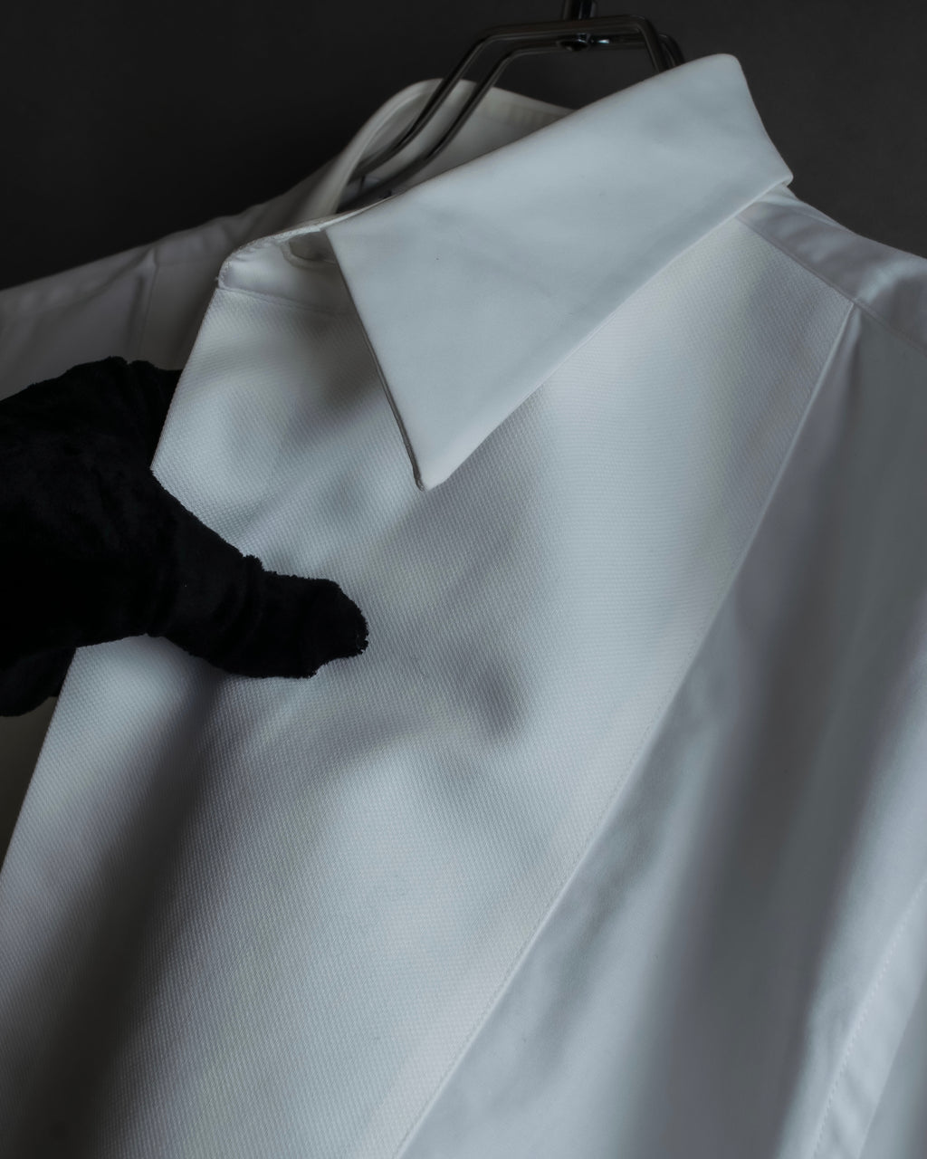 "GIVENCHY" Bosom panel design white shirt