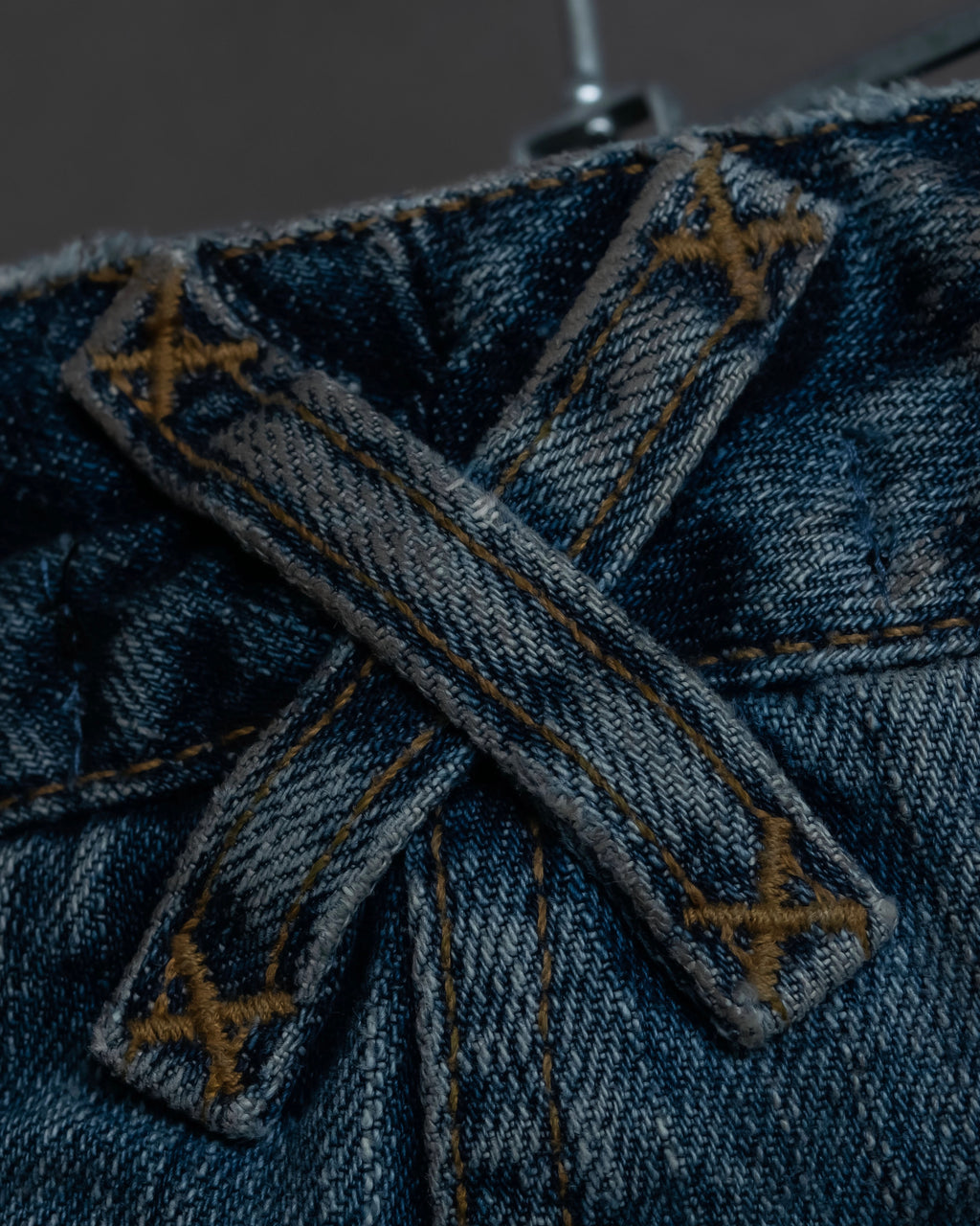 "Dolce & Gabbana" Gold zip detail distressed straight denim