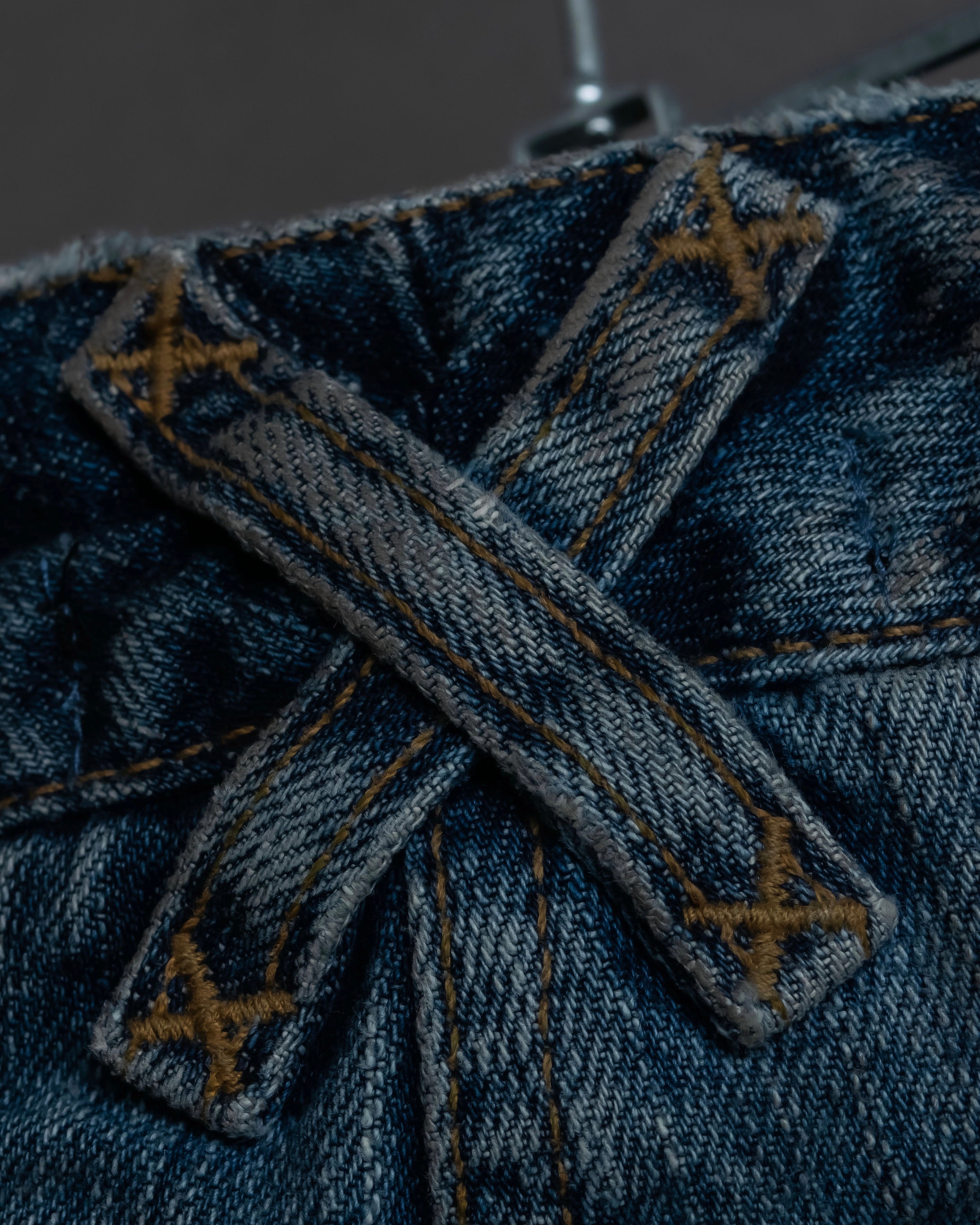 "Dolce & Gabbana" Gold zip detail distressed straight denim