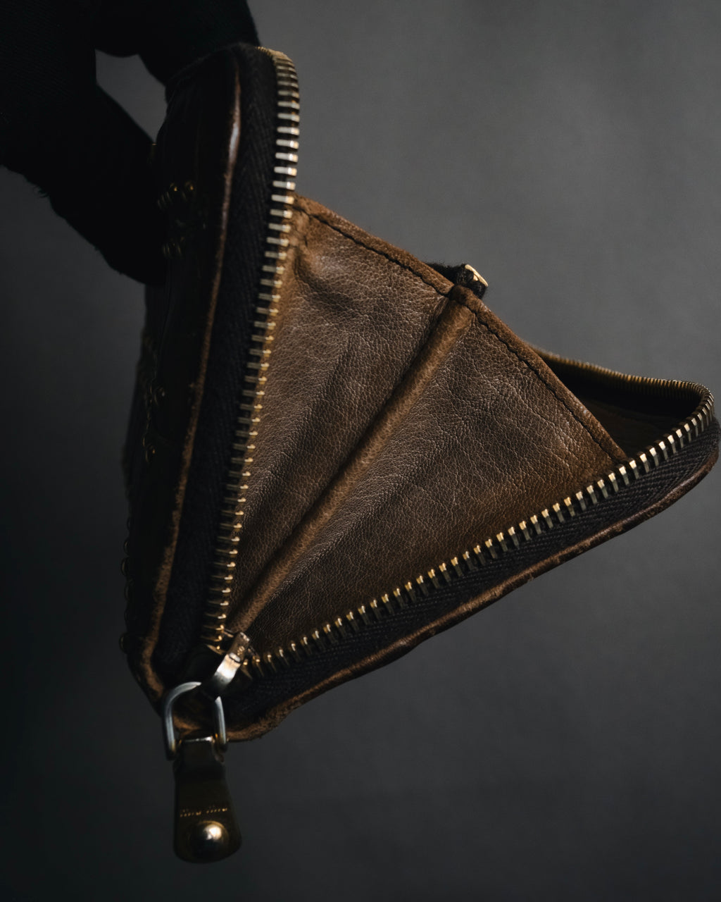 "MIU MIU" 10’s studded quilted vintage leather zip wallet