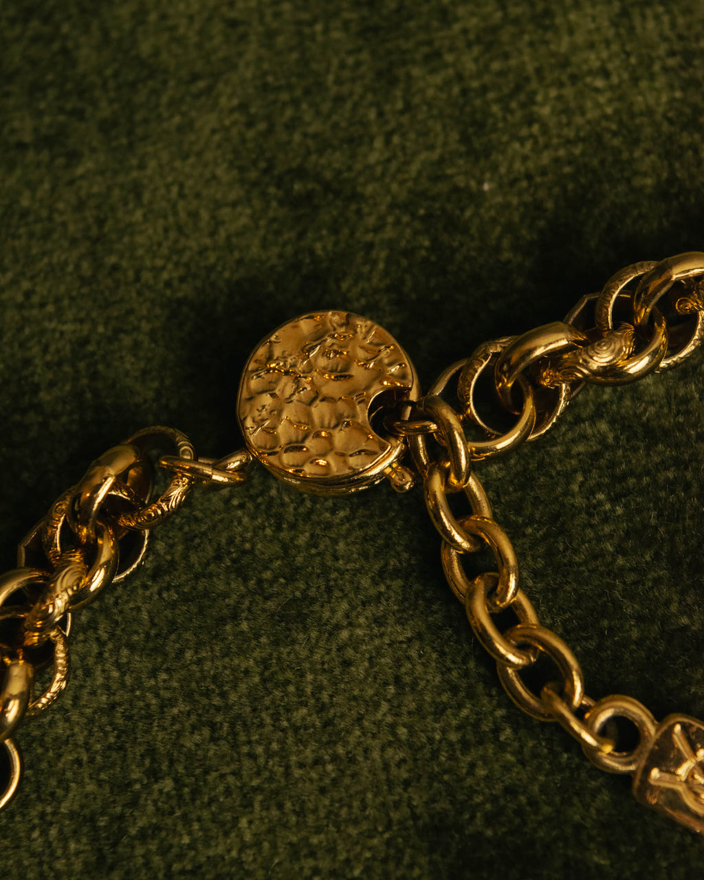 -SPECIAL- “YVES SAINT LAURENT” 80’s-90’s Baroque statement necklace