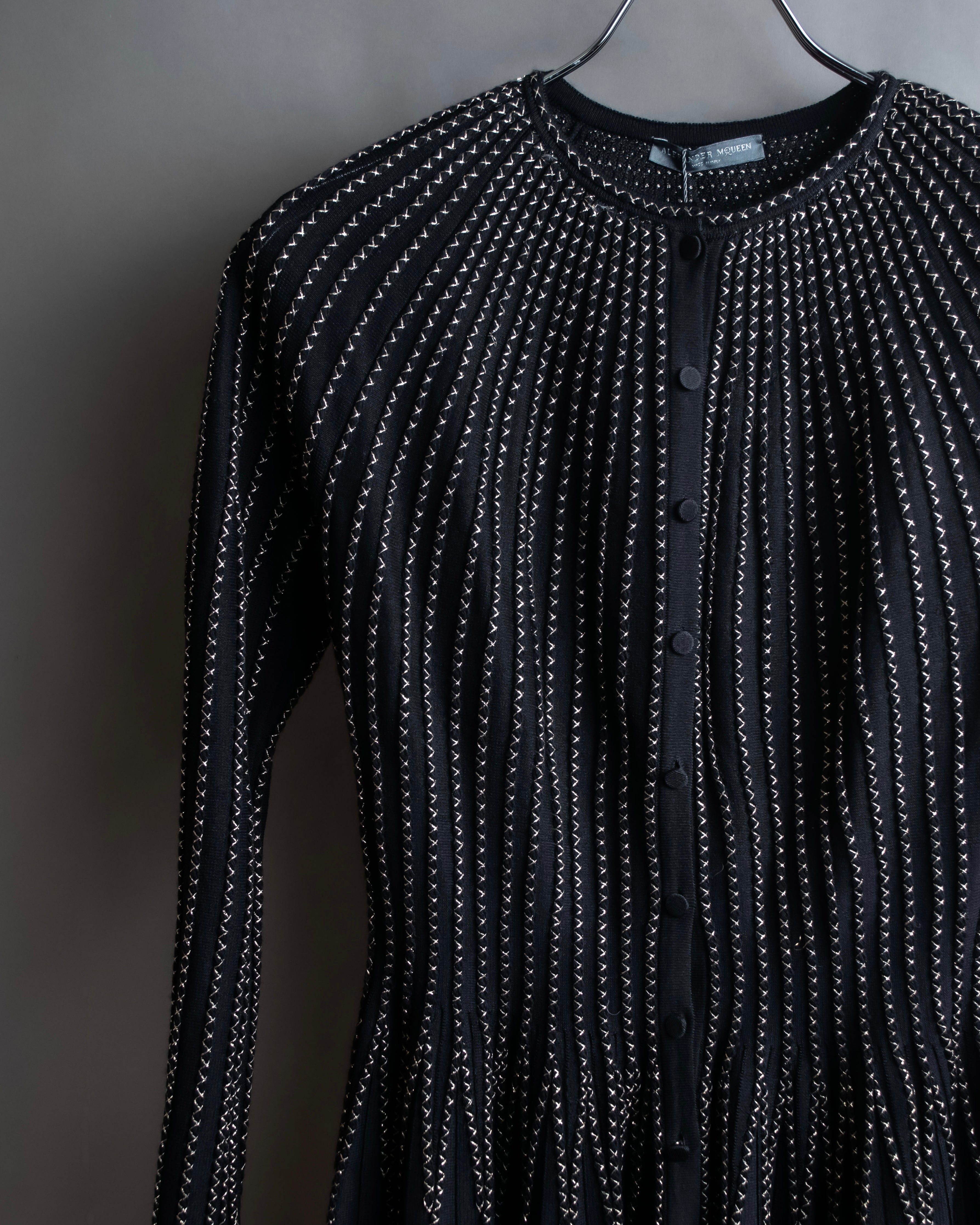 "Alexandar McQueen" Waist-shape detail vertical stitch cardigan