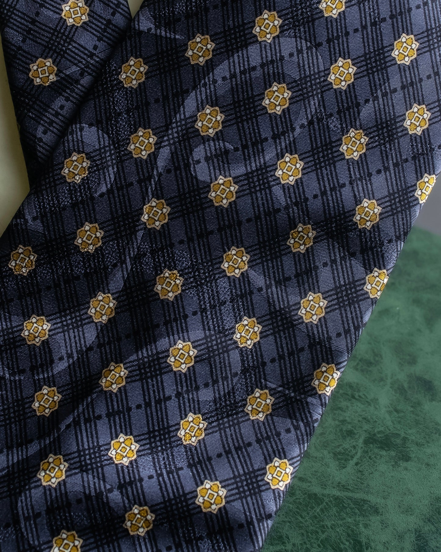 "Vintage check＆floral pattern silk neck tie"