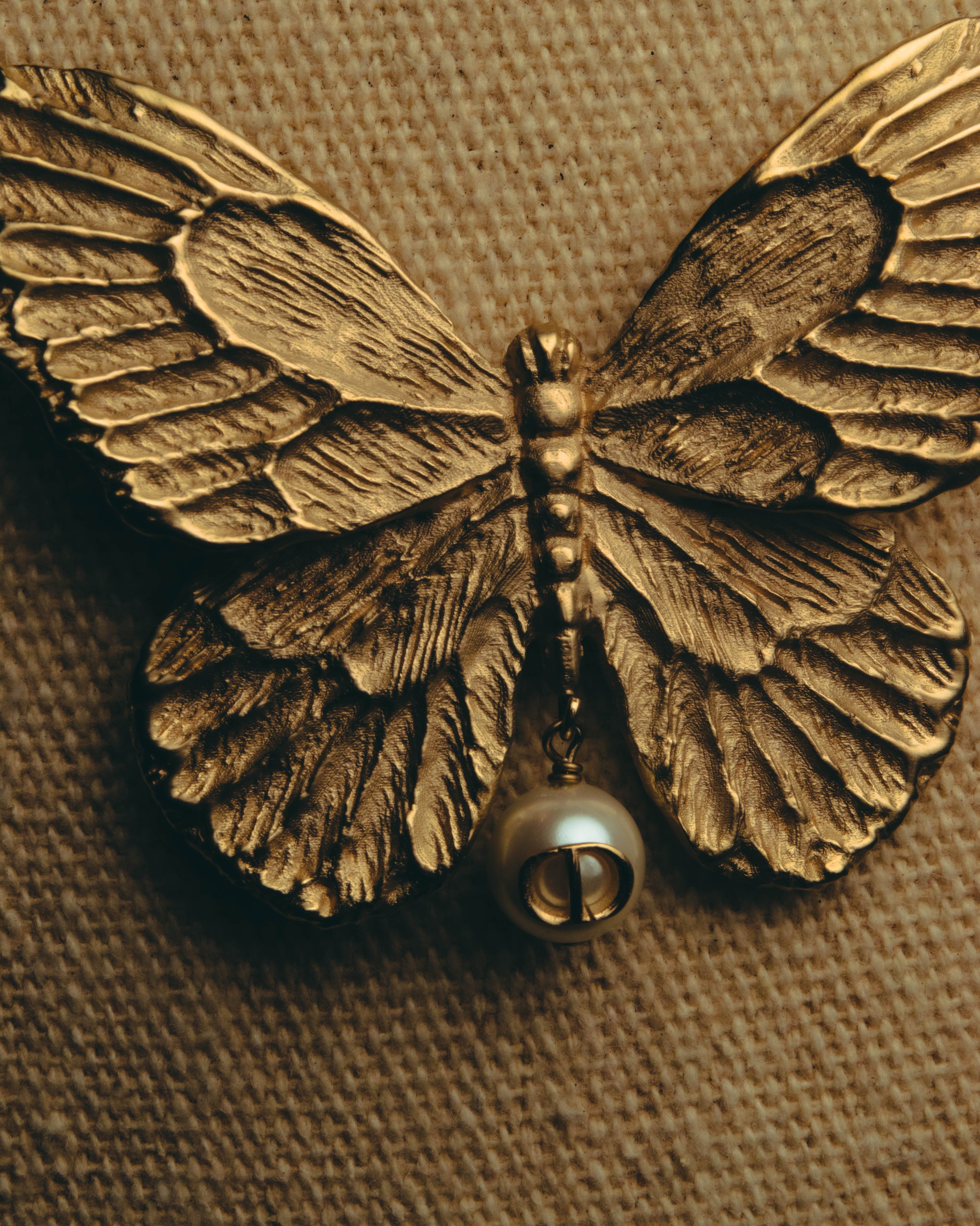 -SPECIAL- “Dior” 2023-24’s Sculpted butterfly pearl long necklace