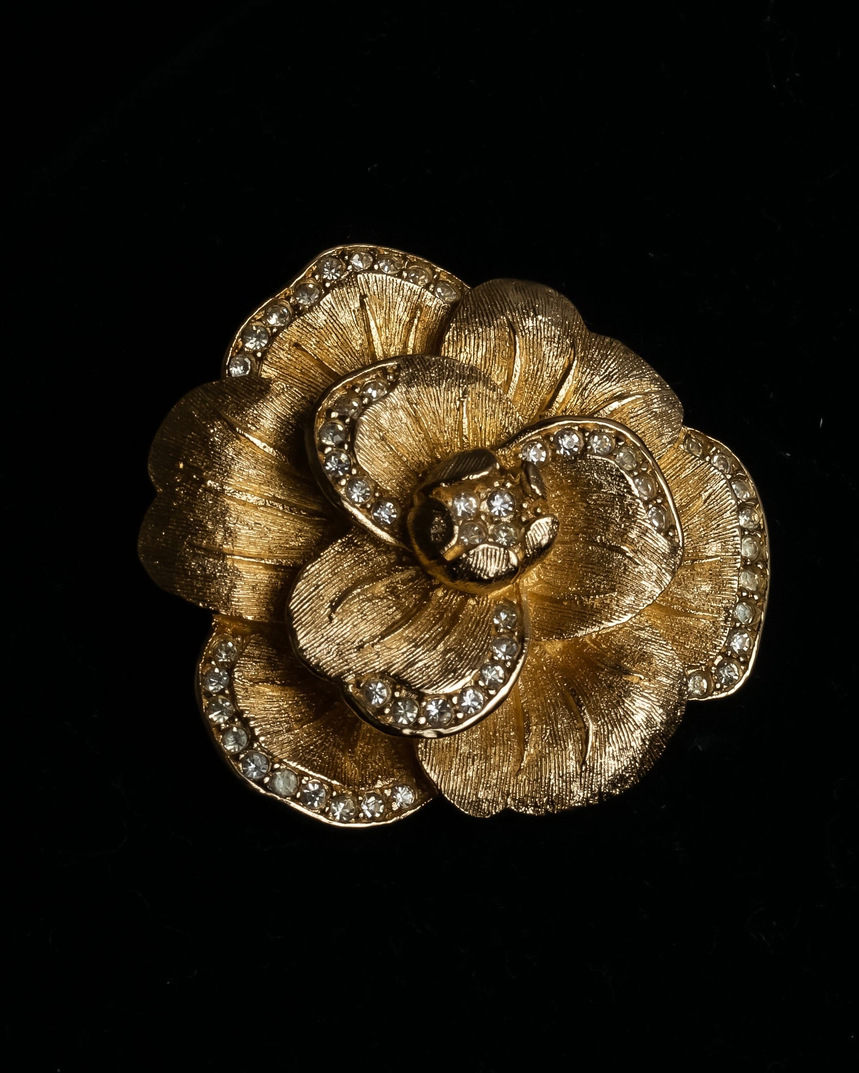 "Christian Dior" Flower motif gold brooch