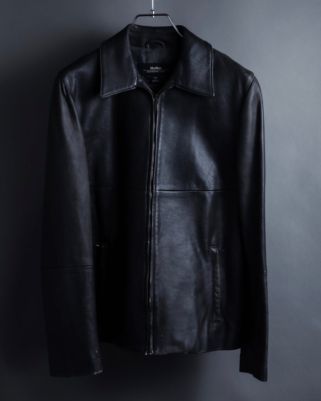 "Weekend Max Mara" Minimalist design center zip-up leather jacket