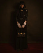 –SPECIAL– "VALENTINO GARAVANI"
00’s Jeweled frame leather bag