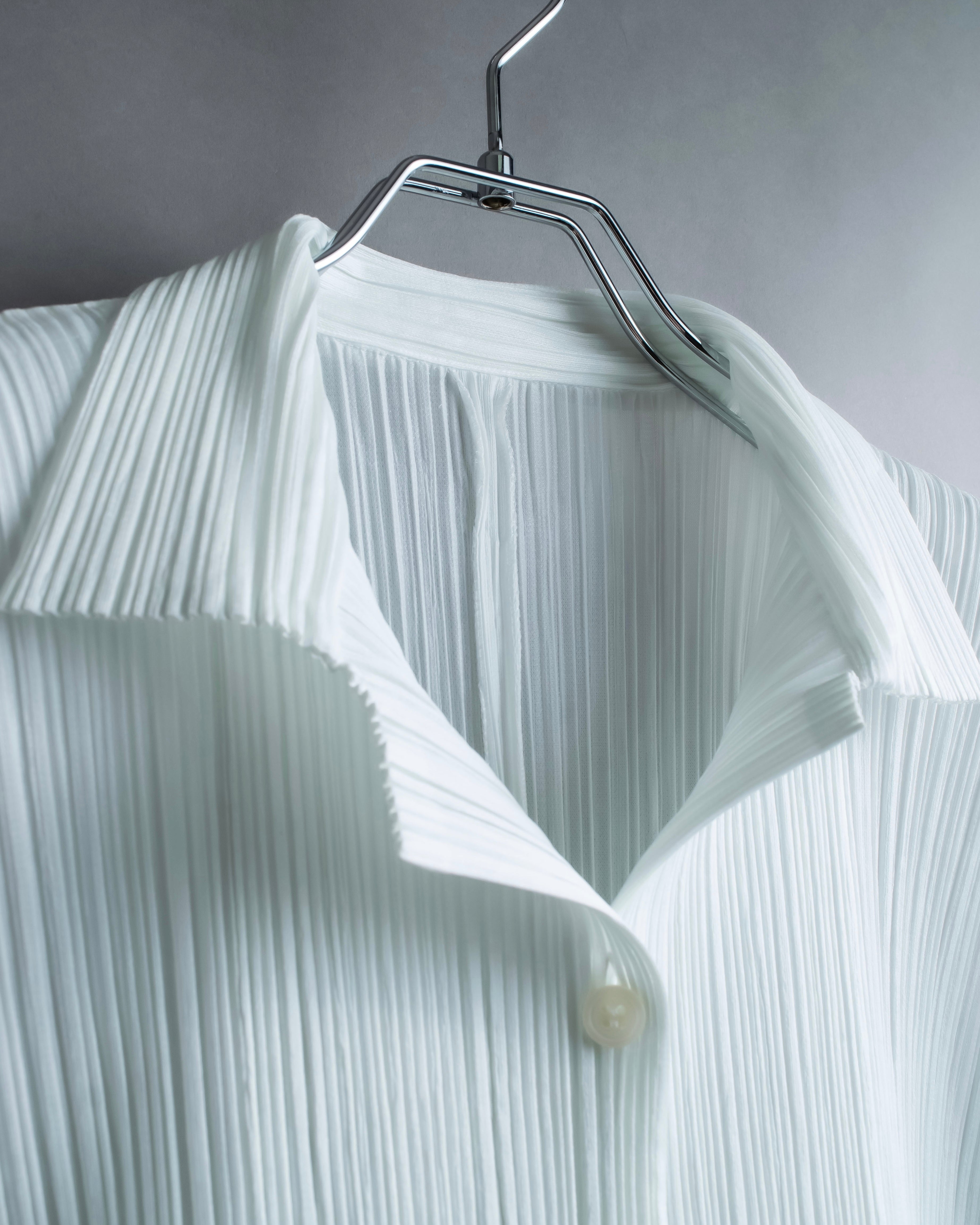"PLEATS PLEASE ISSEY MIYAKE" Three-dimensional pleated long shirt