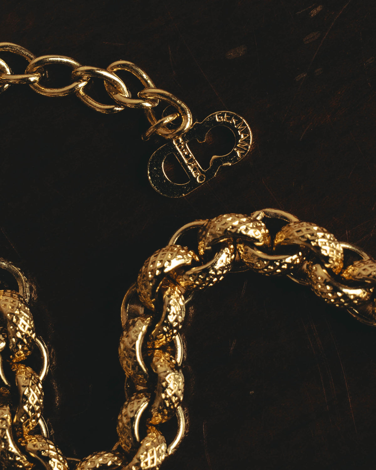 -SPECIAL- “Christian Dior” 70’s-80’s Textured triple ring link necklace