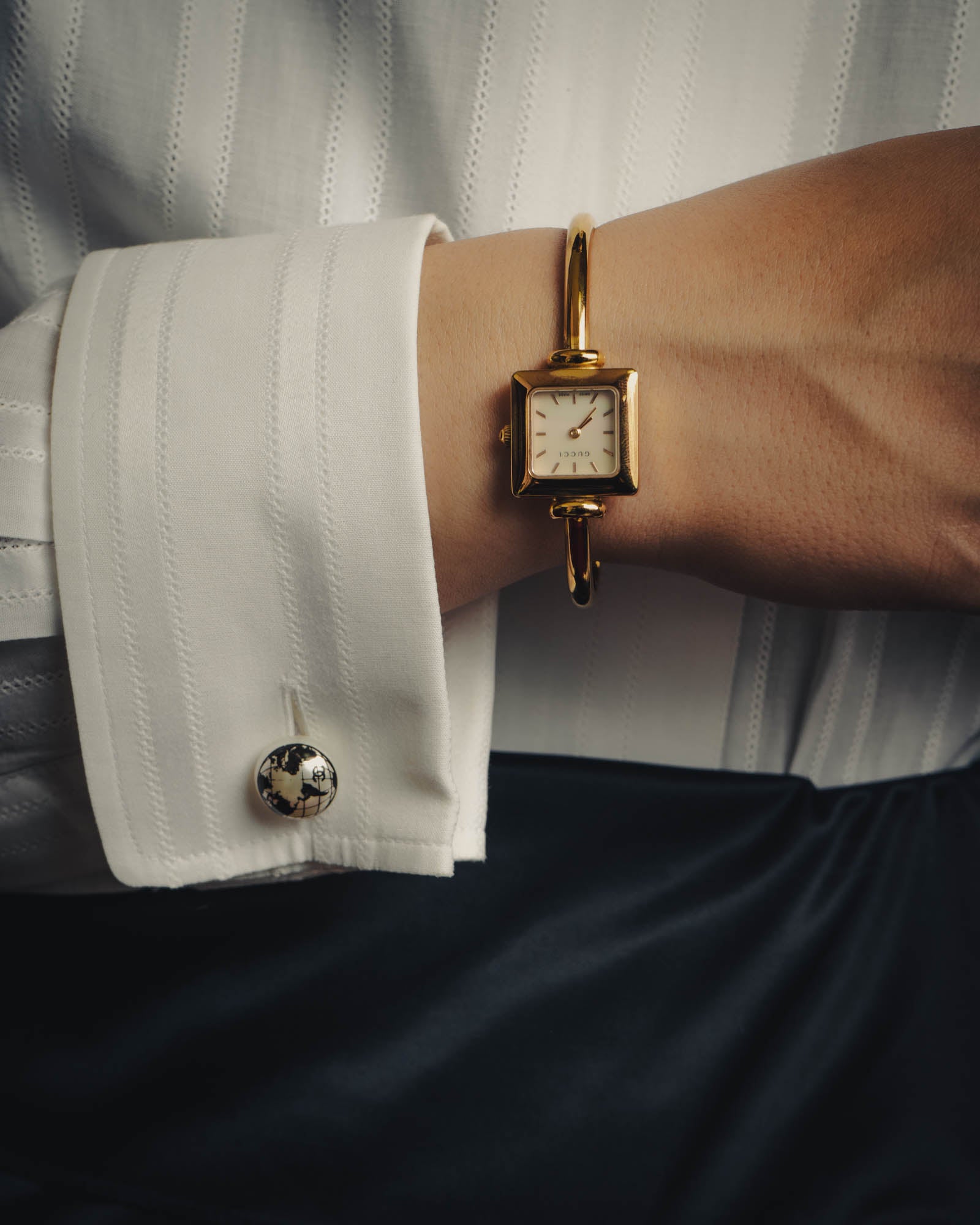 -SPECIAL- “GUCCI” 90’s-00’s 1900L gold tone bangle watch