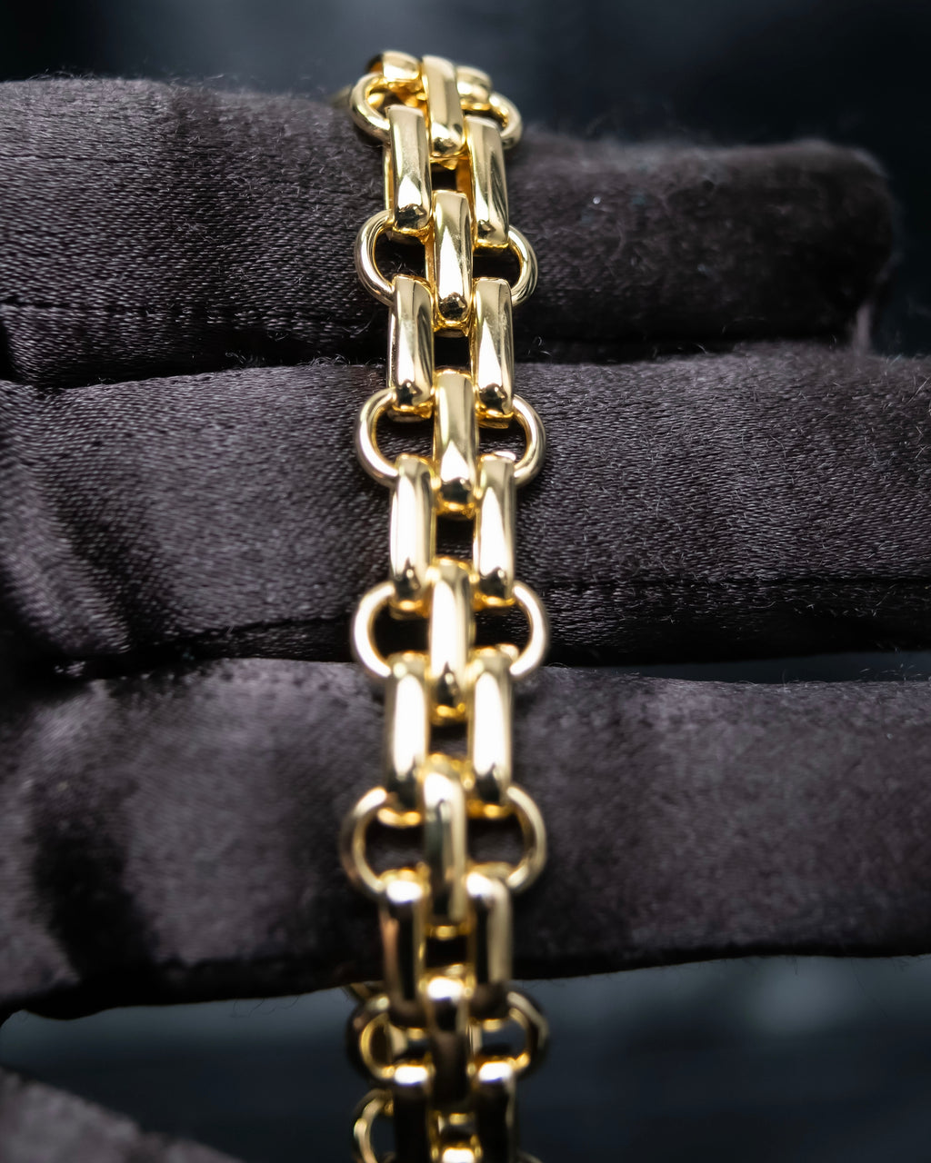 "Christian Dior" Double chain gold bracelet
