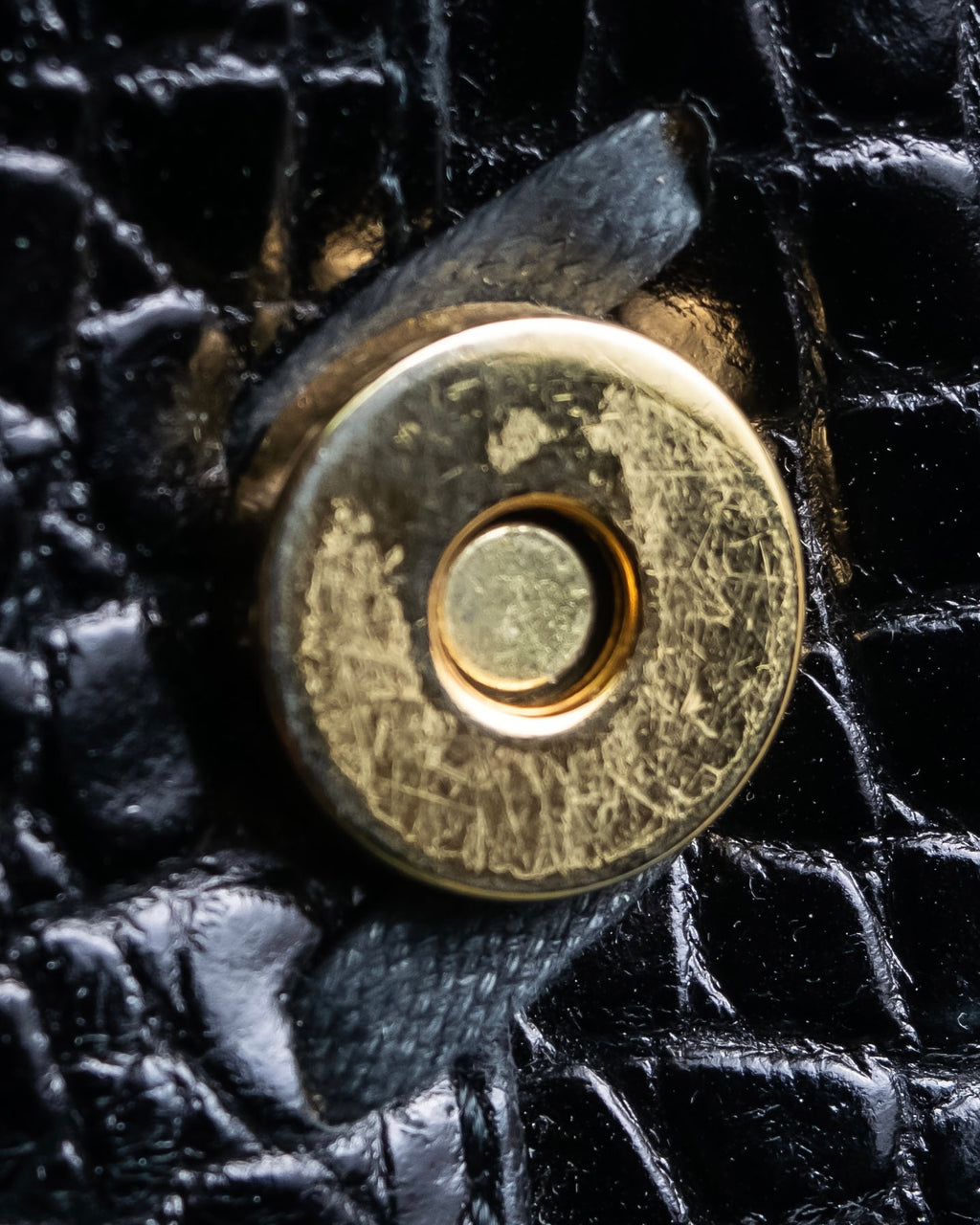 "YVES SAINT LAURENT" Braided stitch design crocodile embossed leather one-handle bag