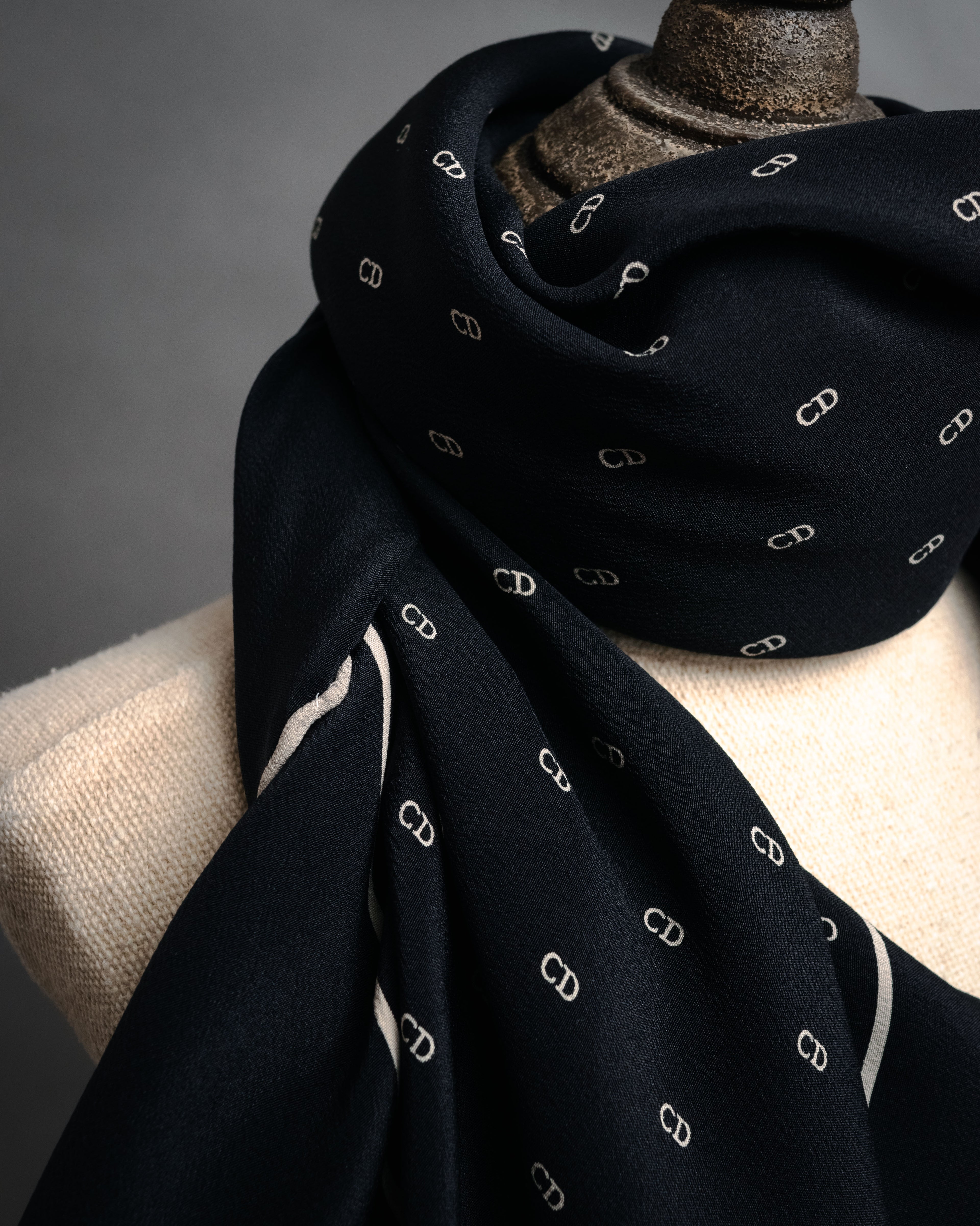 “Christian Dior” 90’s CD monogram silk scarf