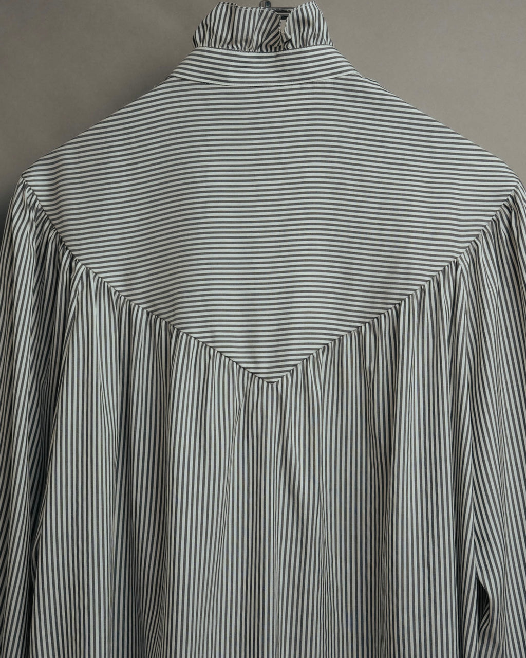 -SPECIAL- “CELINE” 2018’s silk striped ruffle bow blouse
