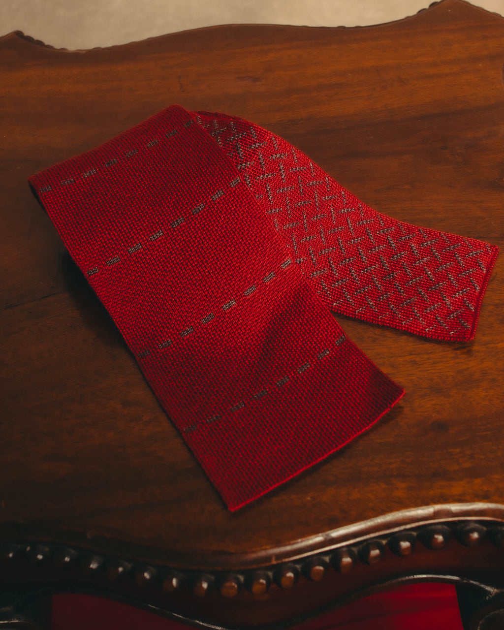 "Hermès" Silk knit scarf tied