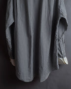 "BURBERRY" Pinstripe cleric design shirt