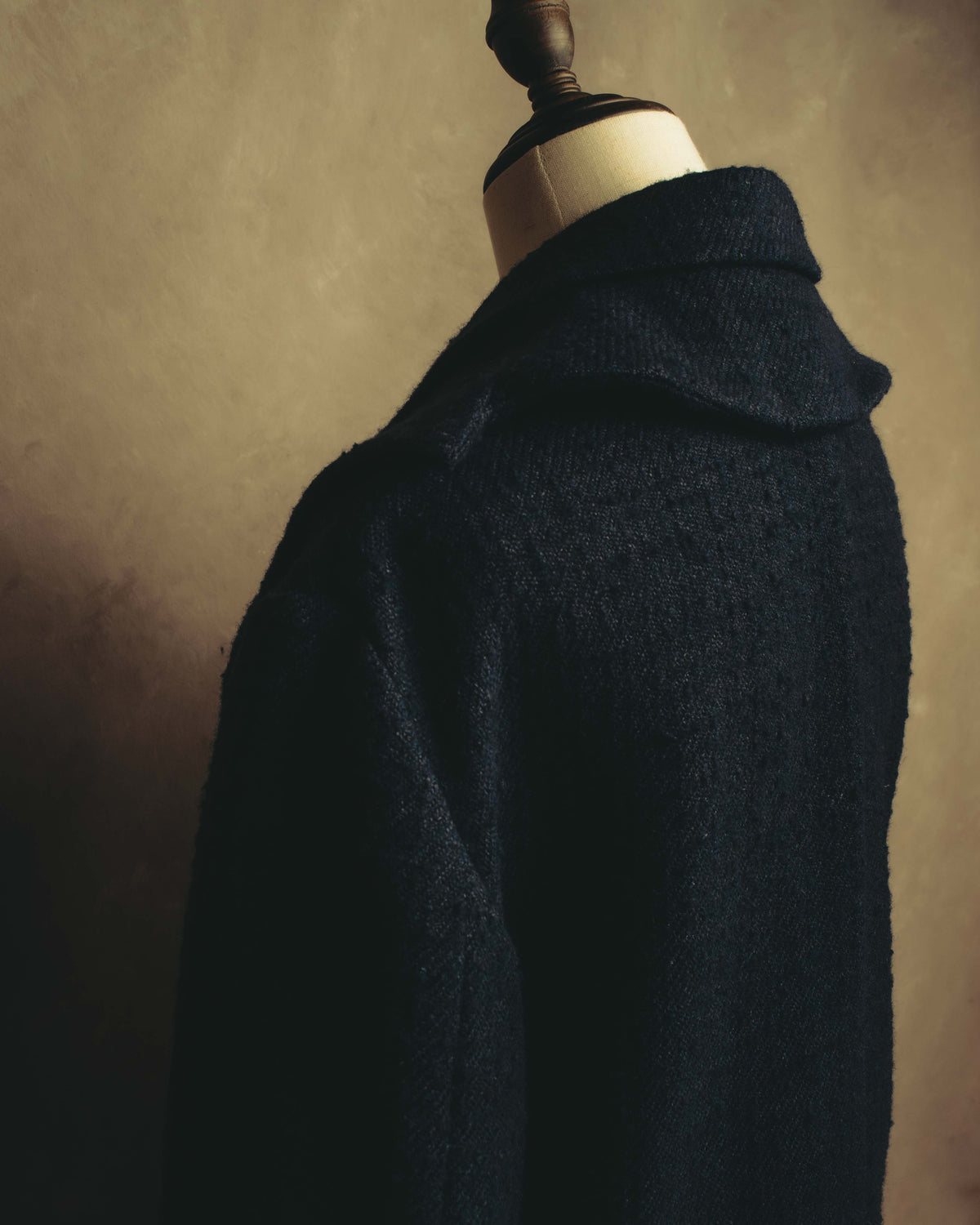 "BOTTEGA VENETA"  Late 90's-early 00's textured tailored short coat