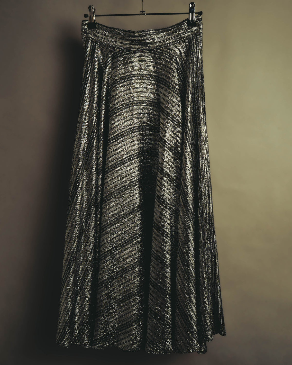 "ENRICO COVERI" 80's-90's Metallic flared maxi skirt