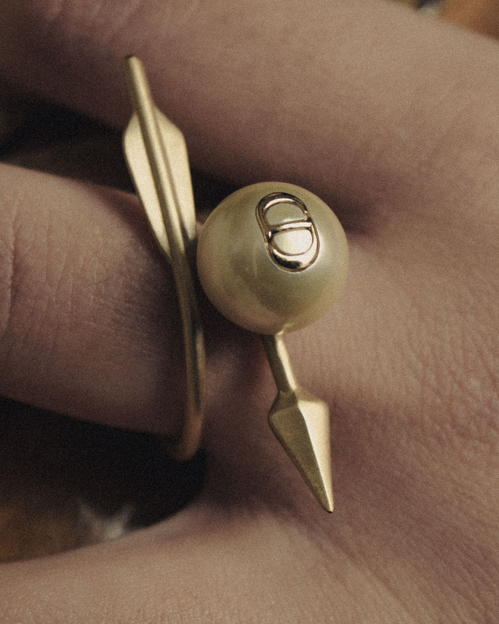 –SPECIAL– “DIOR” 2017-present Arrow pearl CD open ring