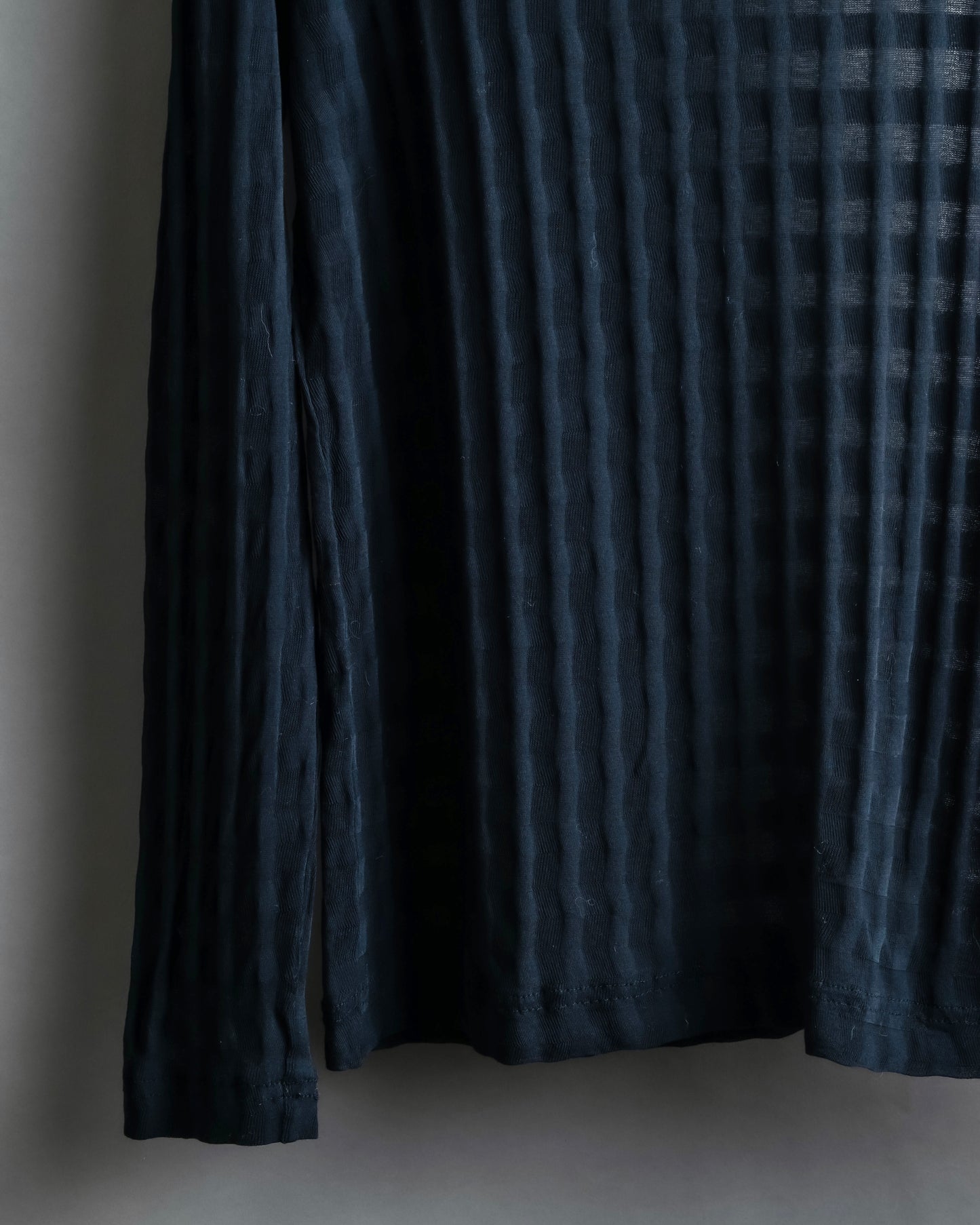 "ISSEY MIYAKE" Checkered see through pullover