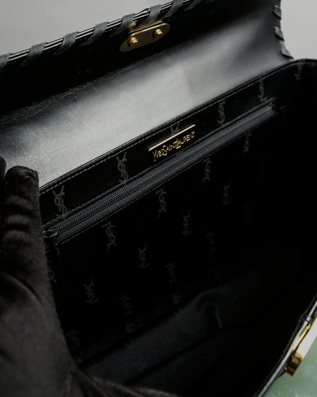 "YVES SAINT LAURENT" Whip stitch design crocodile foil stamped leather hand bag