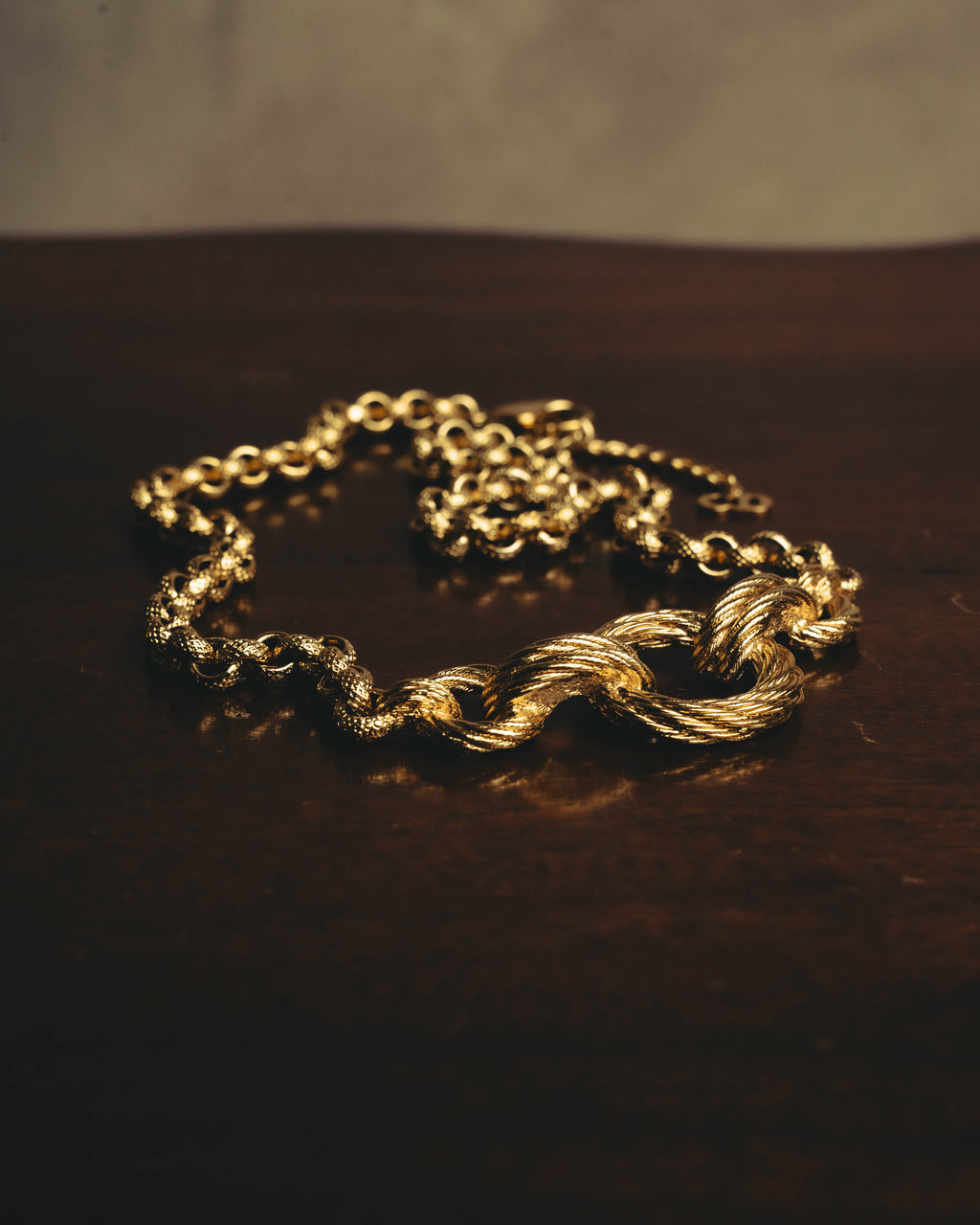 -SPECIAL- “Christian Dior” 70’s-80’s Textured triple ring link necklace