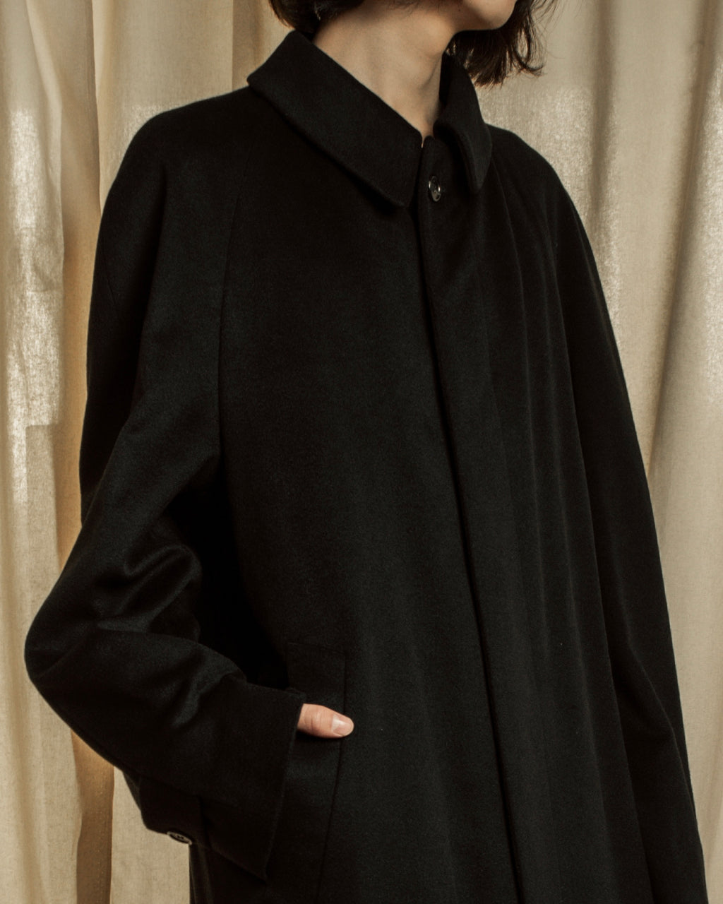 "FENDI" Manufactured in 1989 cashmere stand collar coat