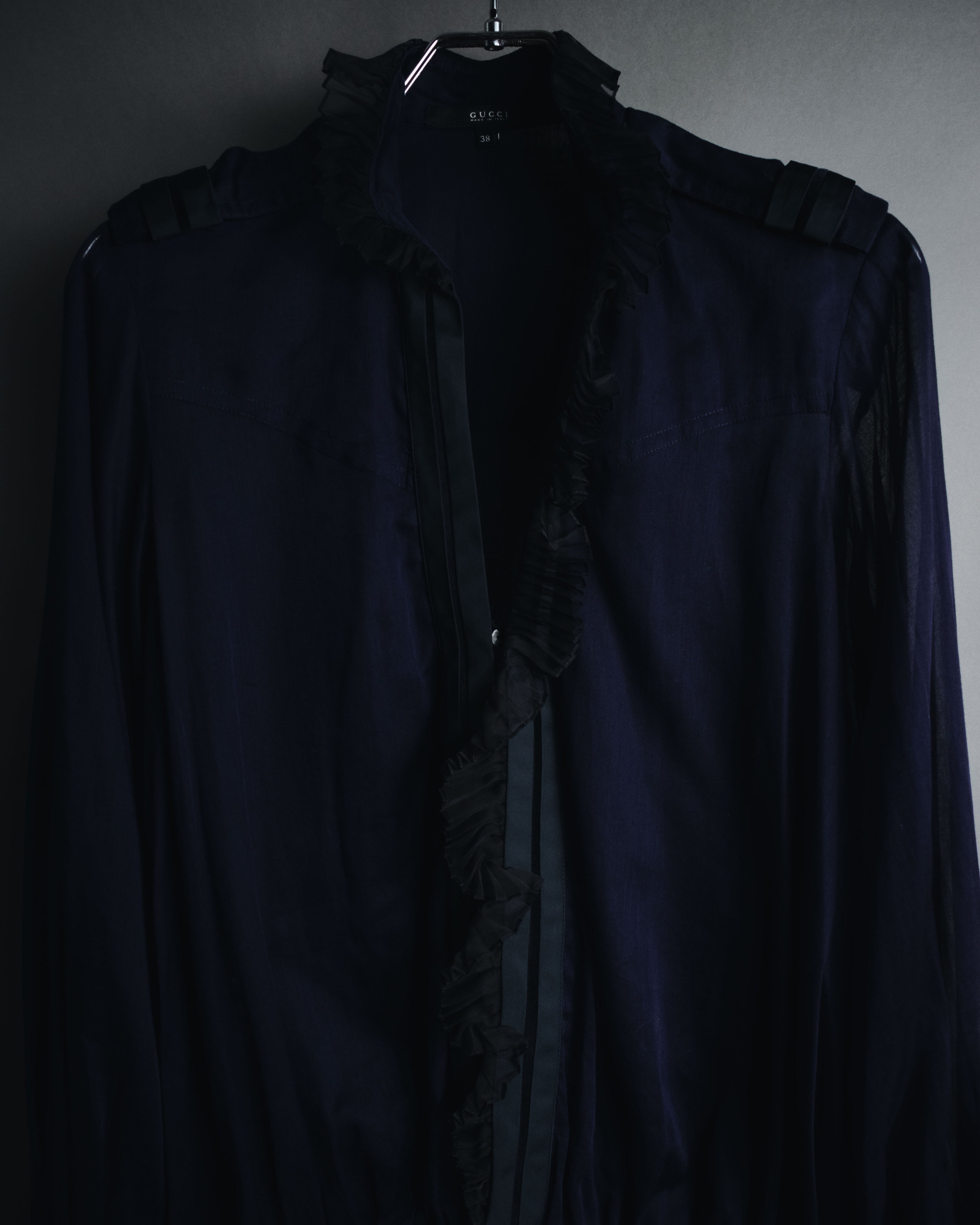 "GUCCI" 90’s-00’s military romantic ruffle blouse