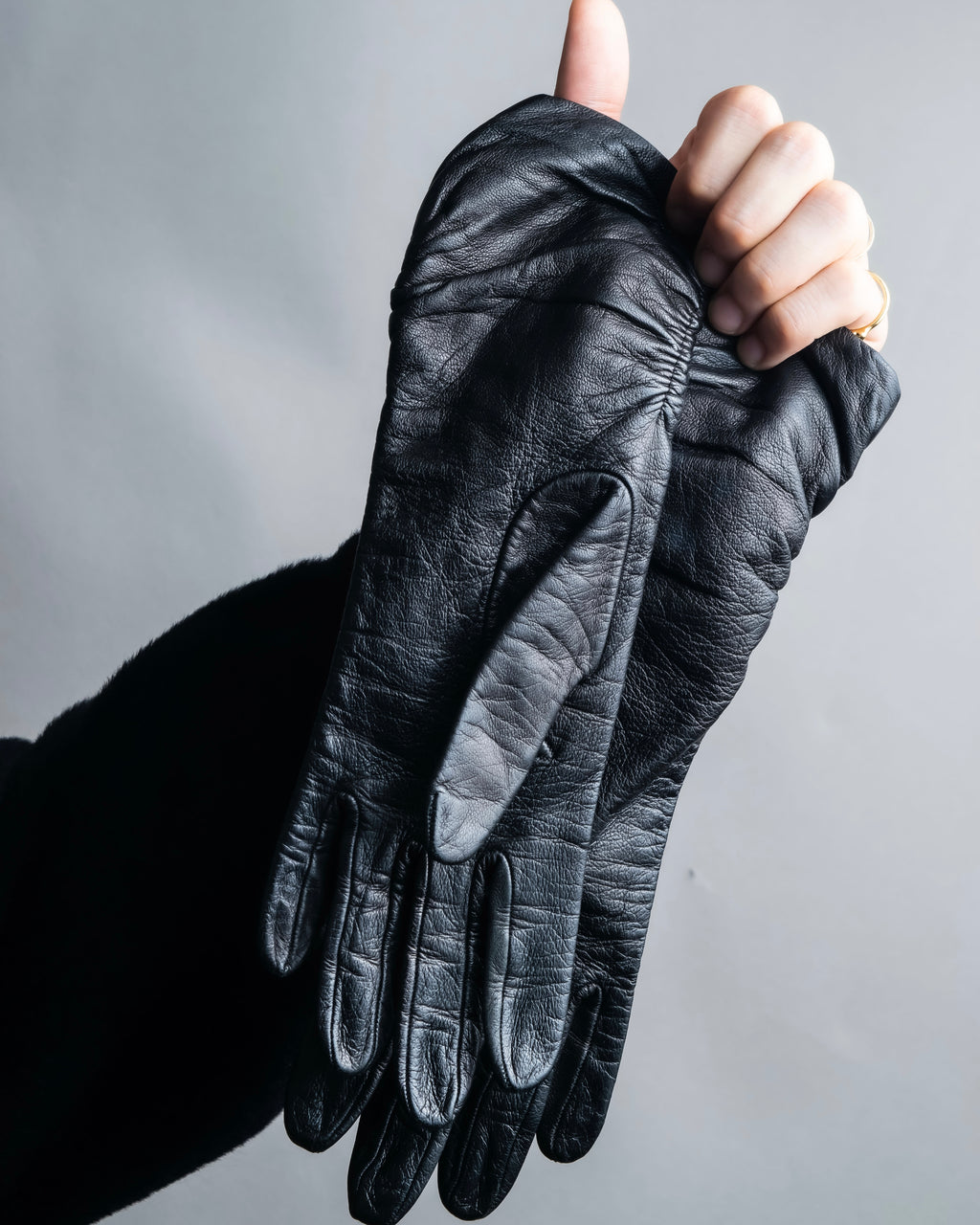 "LOEWE" Anagram logo engraved leather gloves