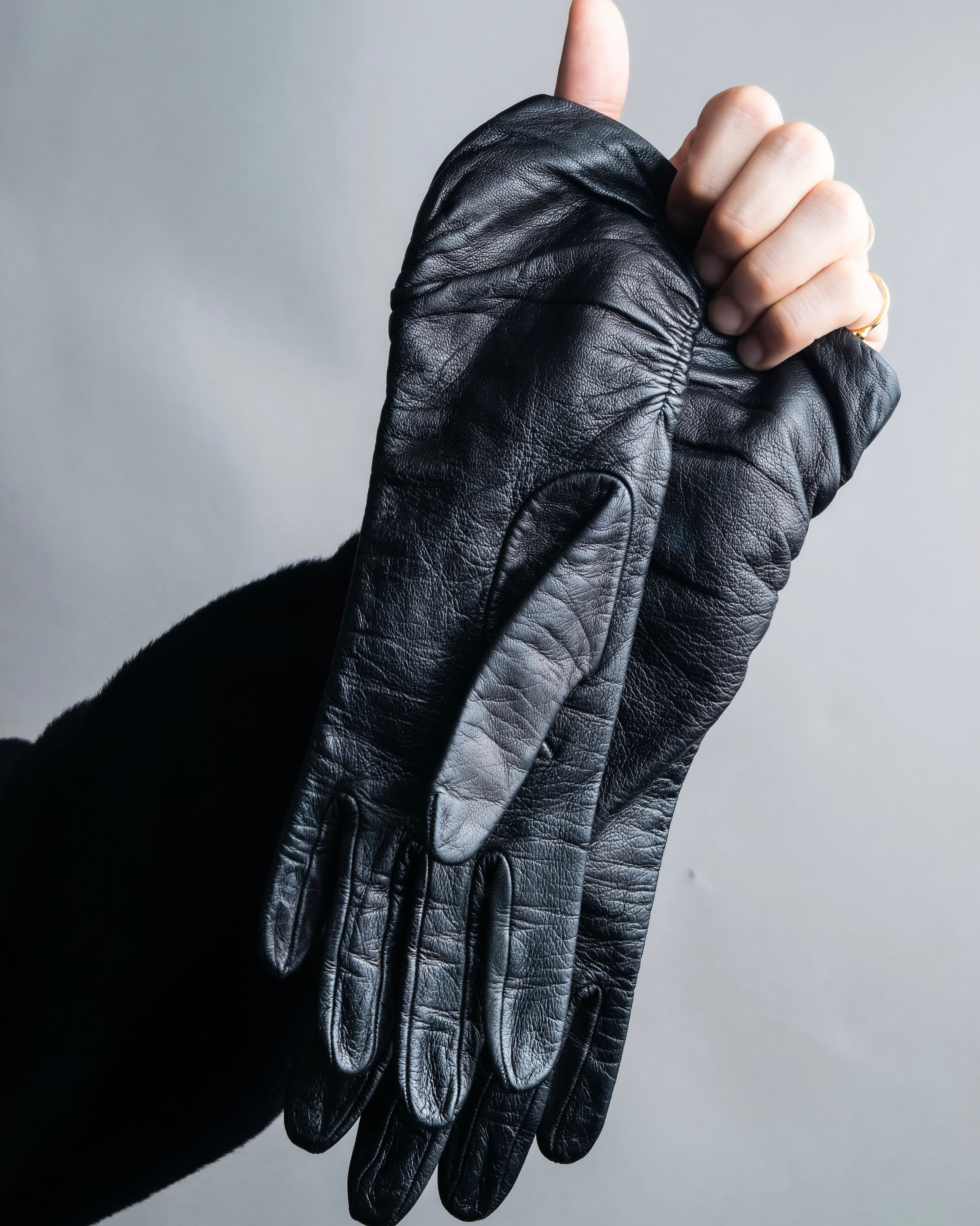 "LOEWE" Anagram logo engraved leather gloves