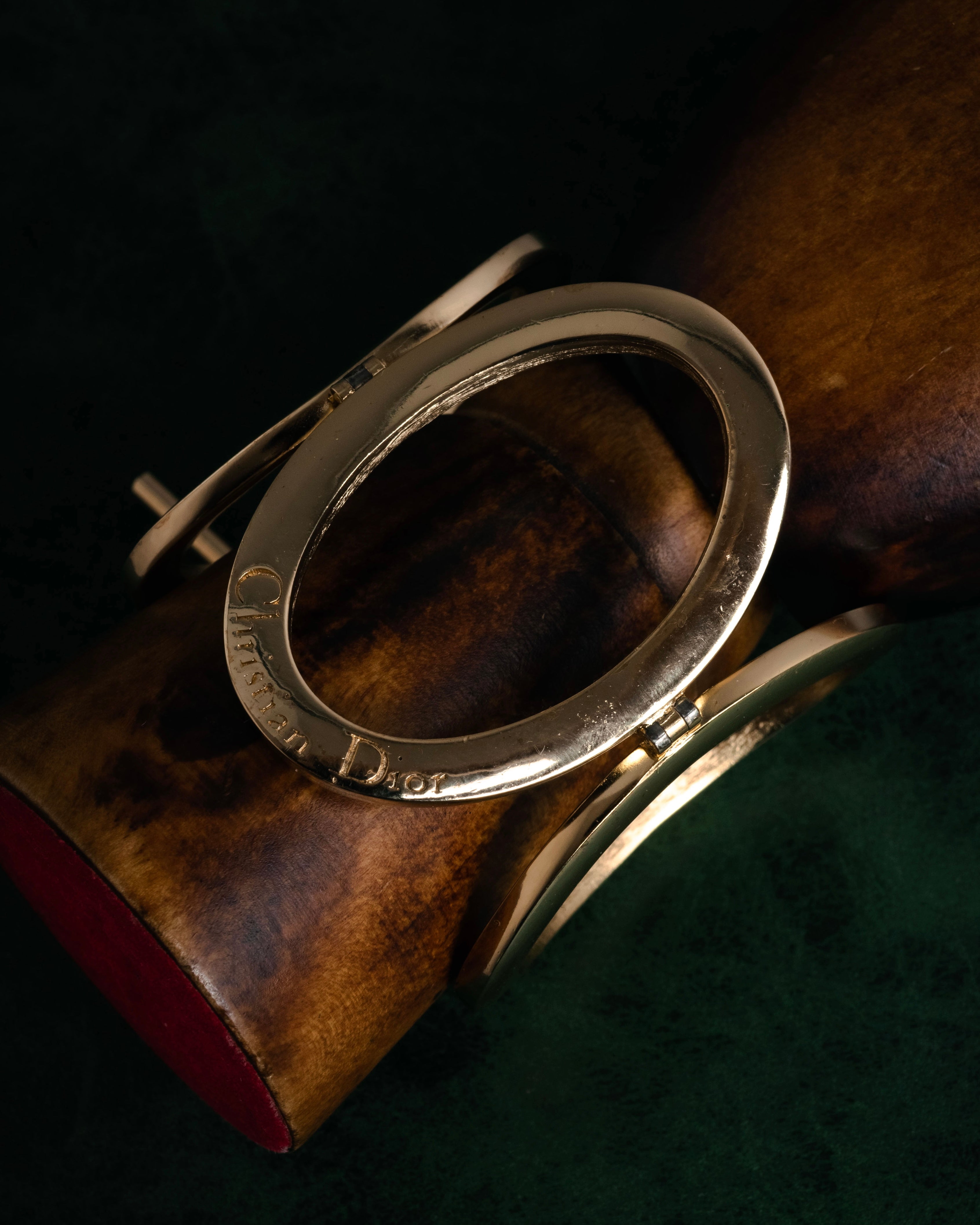 –SPECIAL– “Christian Dior” 90’s Sculptural oval link bracelet
