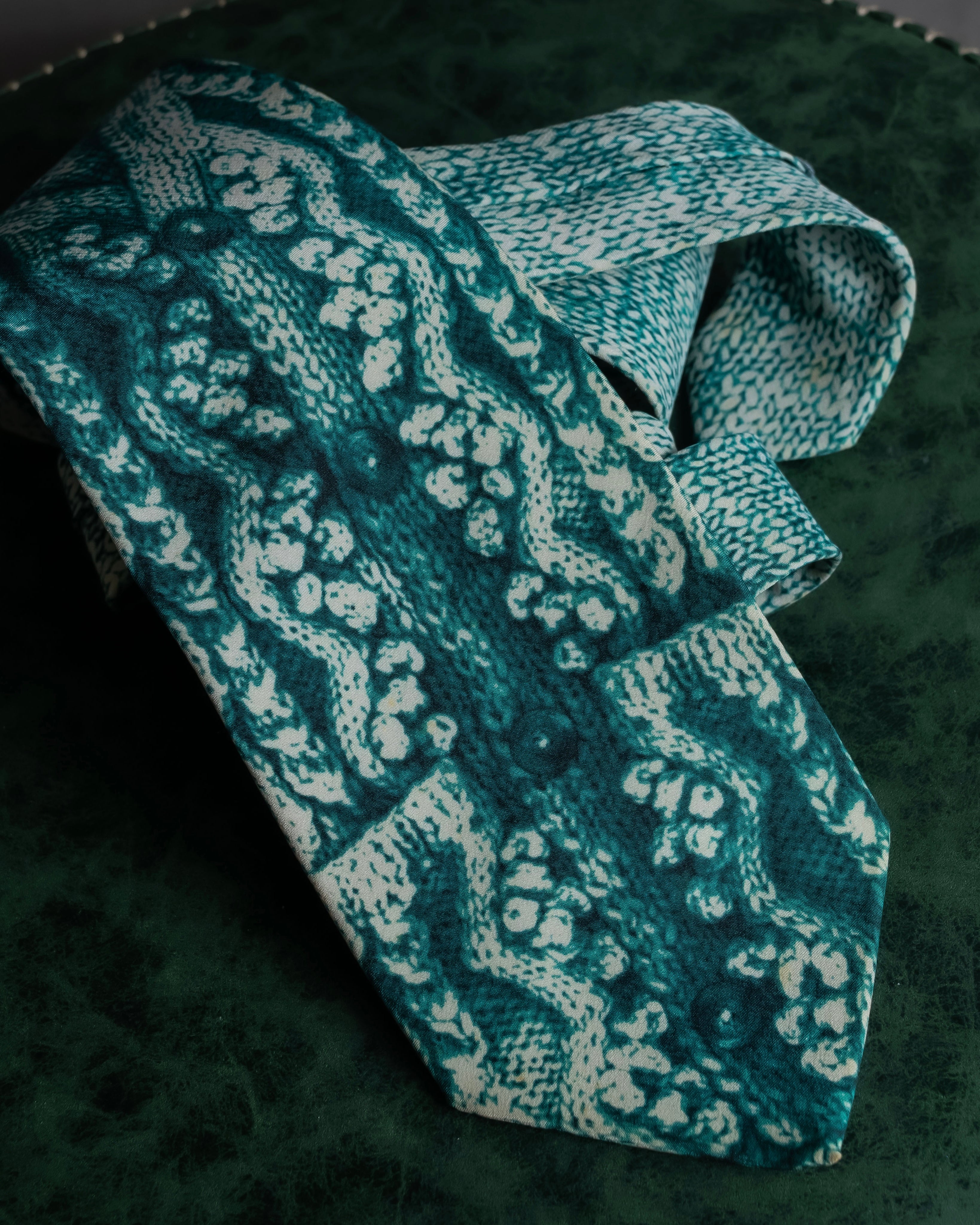 "JEAN PAUL GAULTIER" Trompe l'oeil design silk neck tie