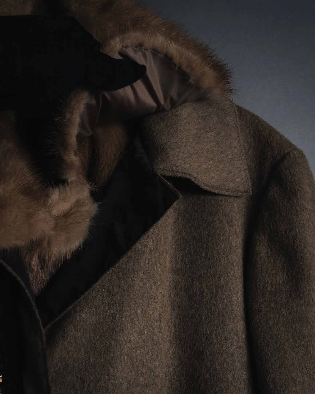 "PRADA" 90’s-00’s embellished fur-collar stretch tech coat