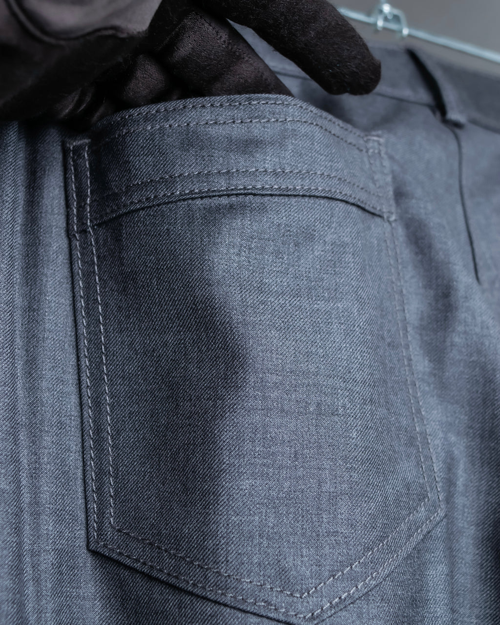 "CHANEL" 100% wool wide tapered slacks