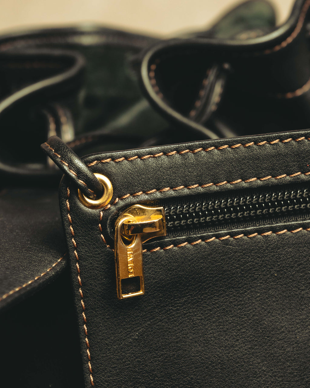 "LOEWE" 90's-10's classic drawstring shoulder bag